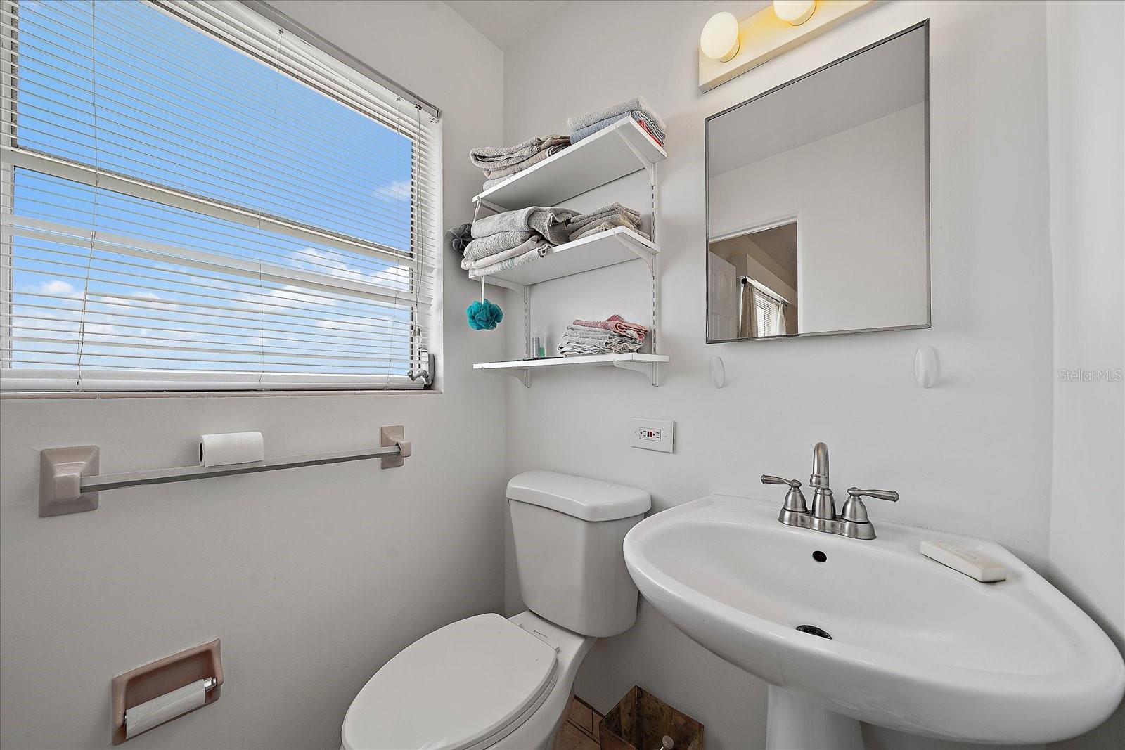 2820 GREENBRIAR ST, SARASOTA, FL, 34237