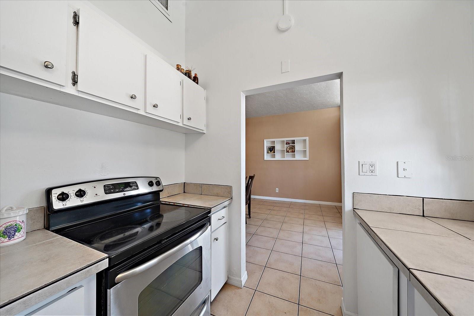 2820 GREENBRIAR ST, SARASOTA, FL, 34237