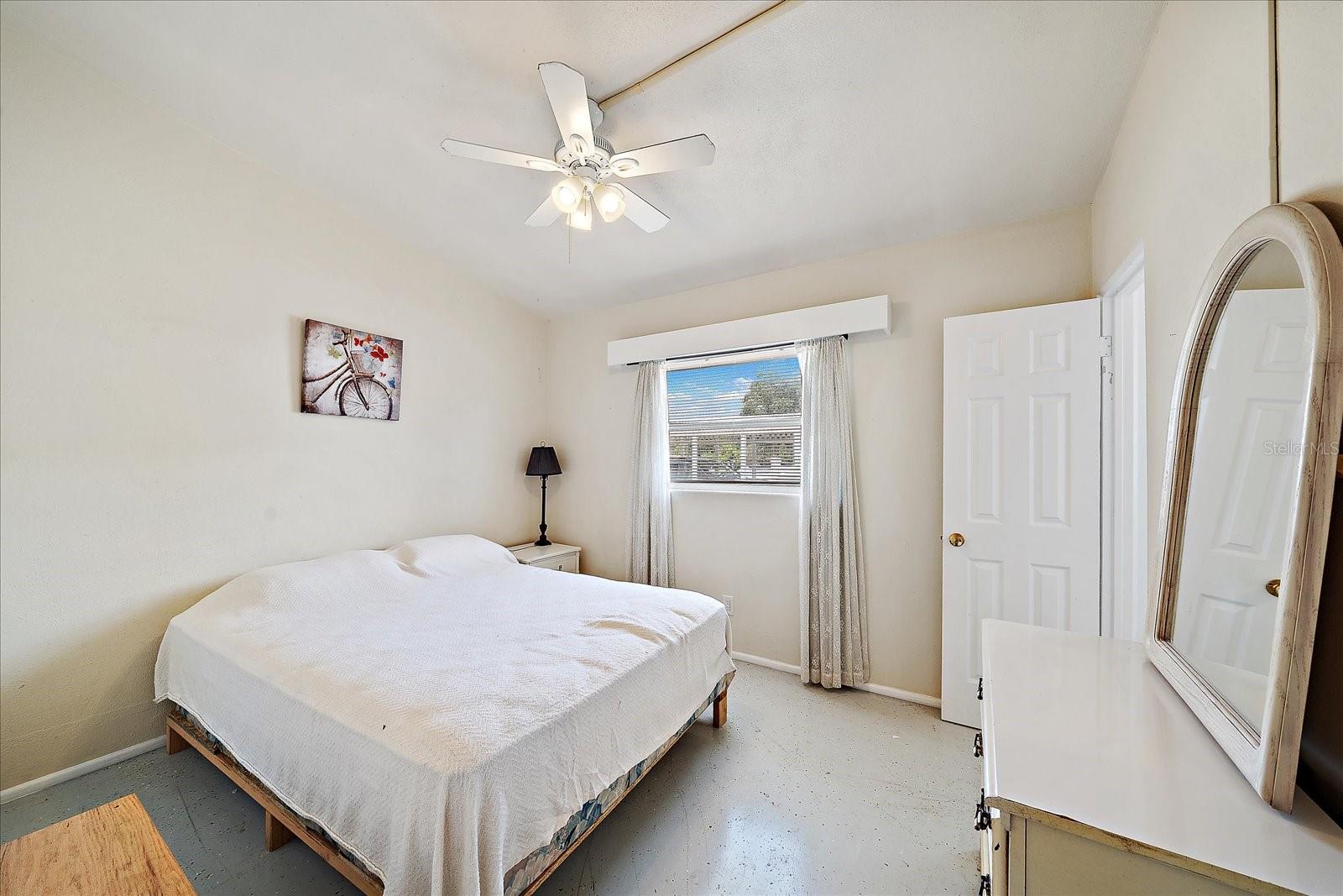 2820 GREENBRIAR ST, SARASOTA, FL, 34237