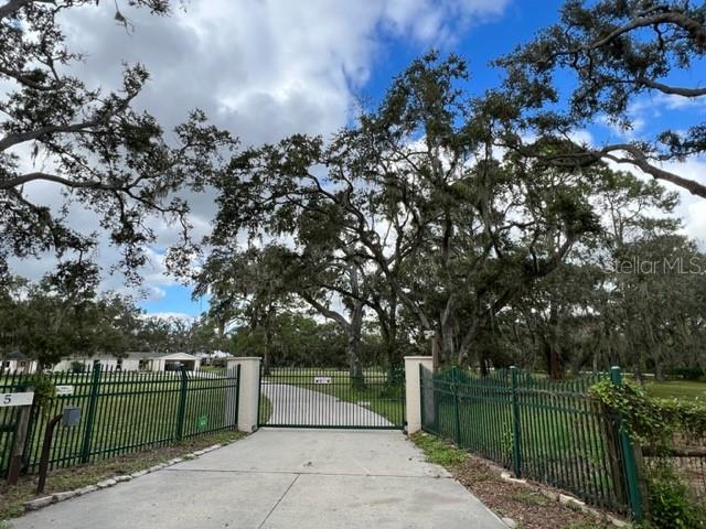 8245 HIALEAH RD, SARASOTA, FL, 34241