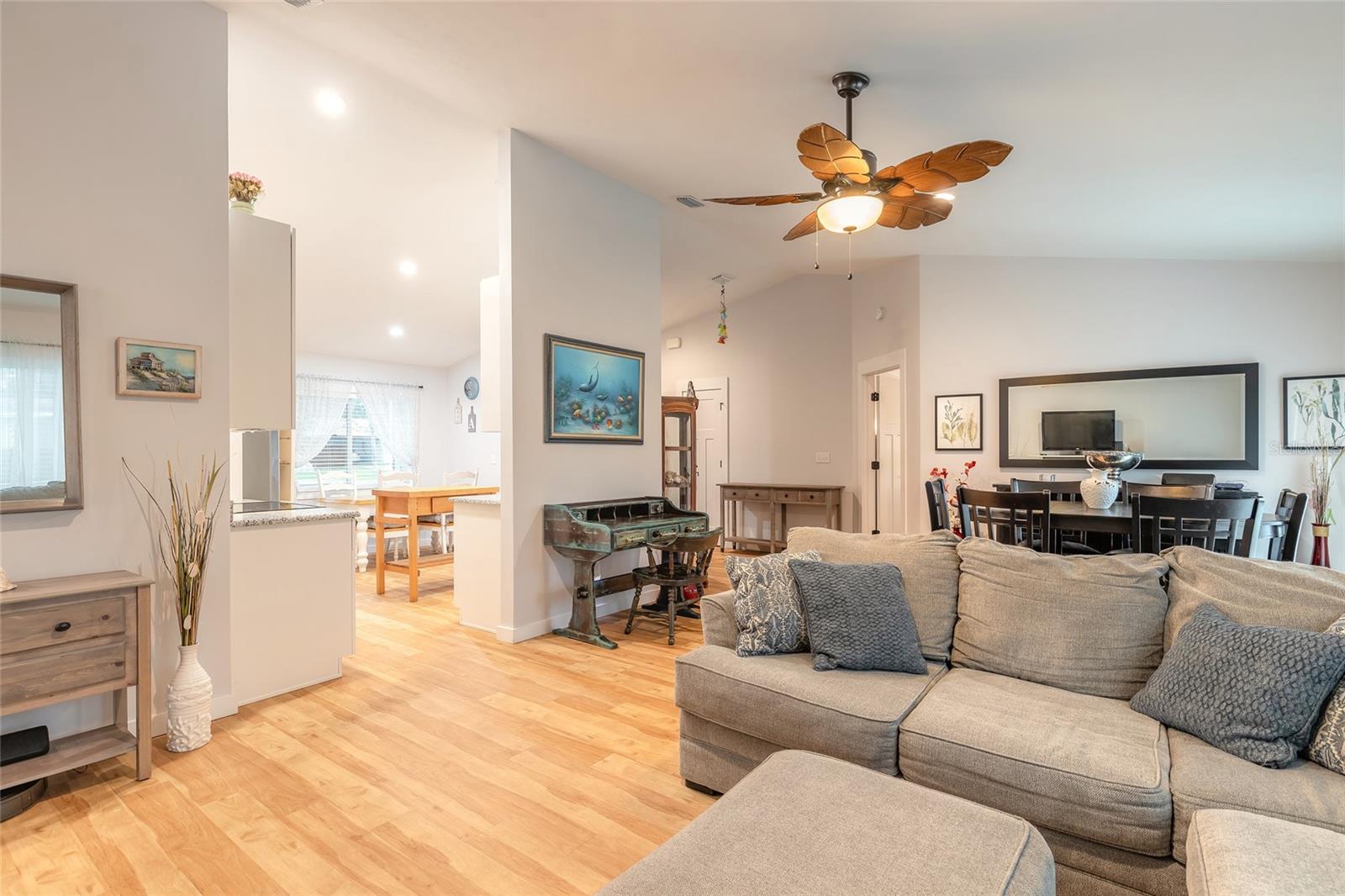 2717 NEEDLE PALM DR, EDGEWATER, FL, 32141