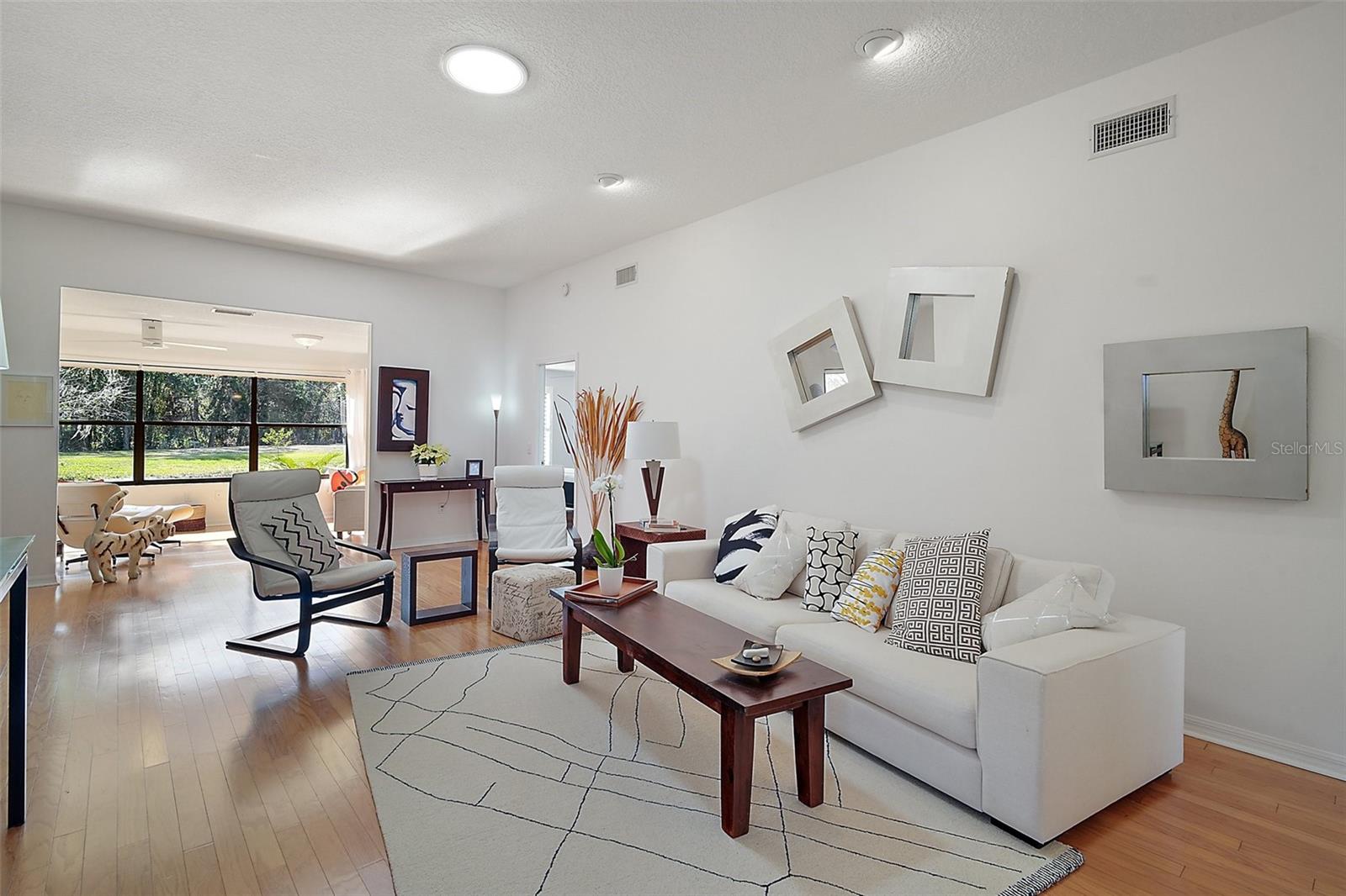 586 JUNIPER WAY, TAVARES, FL, 32778