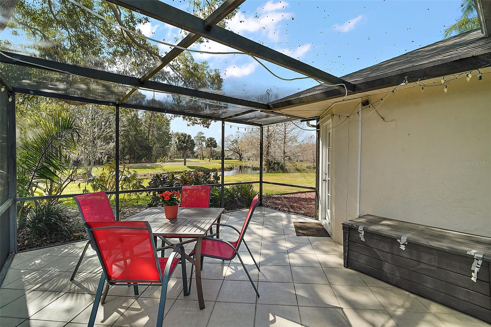 586 JUNIPER WAY, TAVARES, FL, 32778