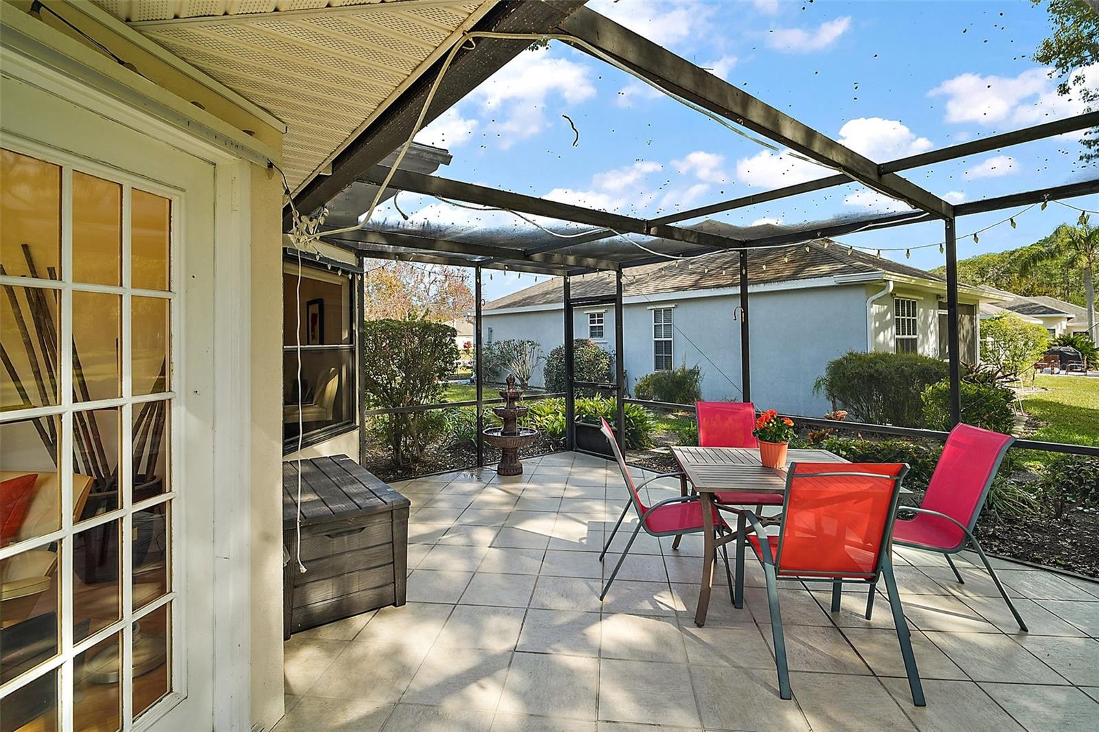 586 JUNIPER WAY, TAVARES, FL, 32778