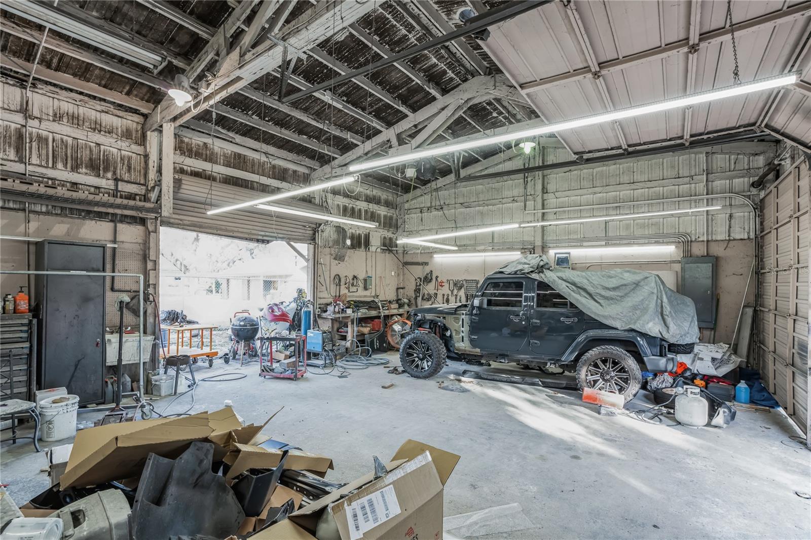 10 BARRY AVE, MASCOTTE, FL, 34753