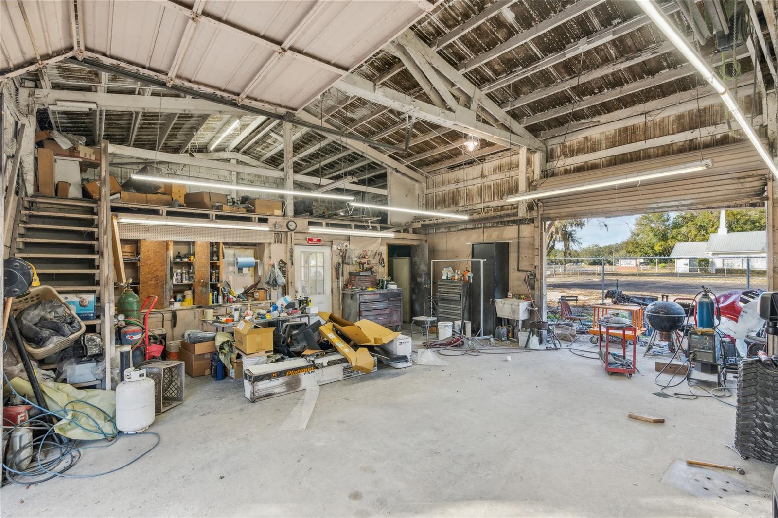 10 BARRY AVE, MASCOTTE, FL, 34753