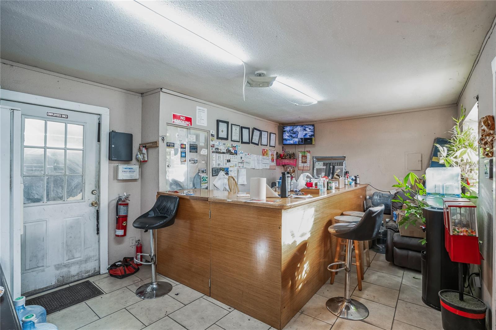 10 BARRY AVE, MASCOTTE, FL, 34753