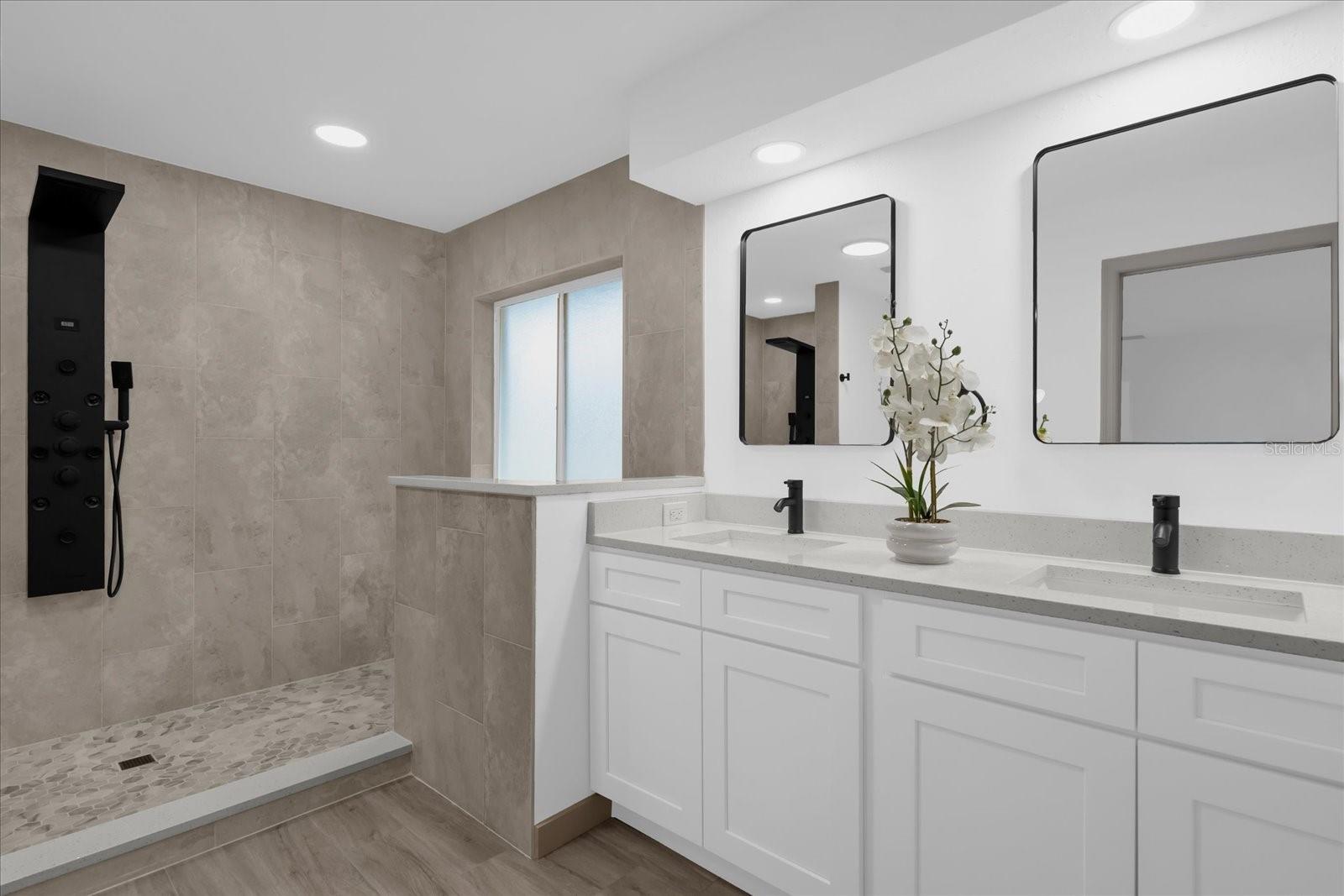 27100 RACQUET CIR, LEESBURG, FL, 34748