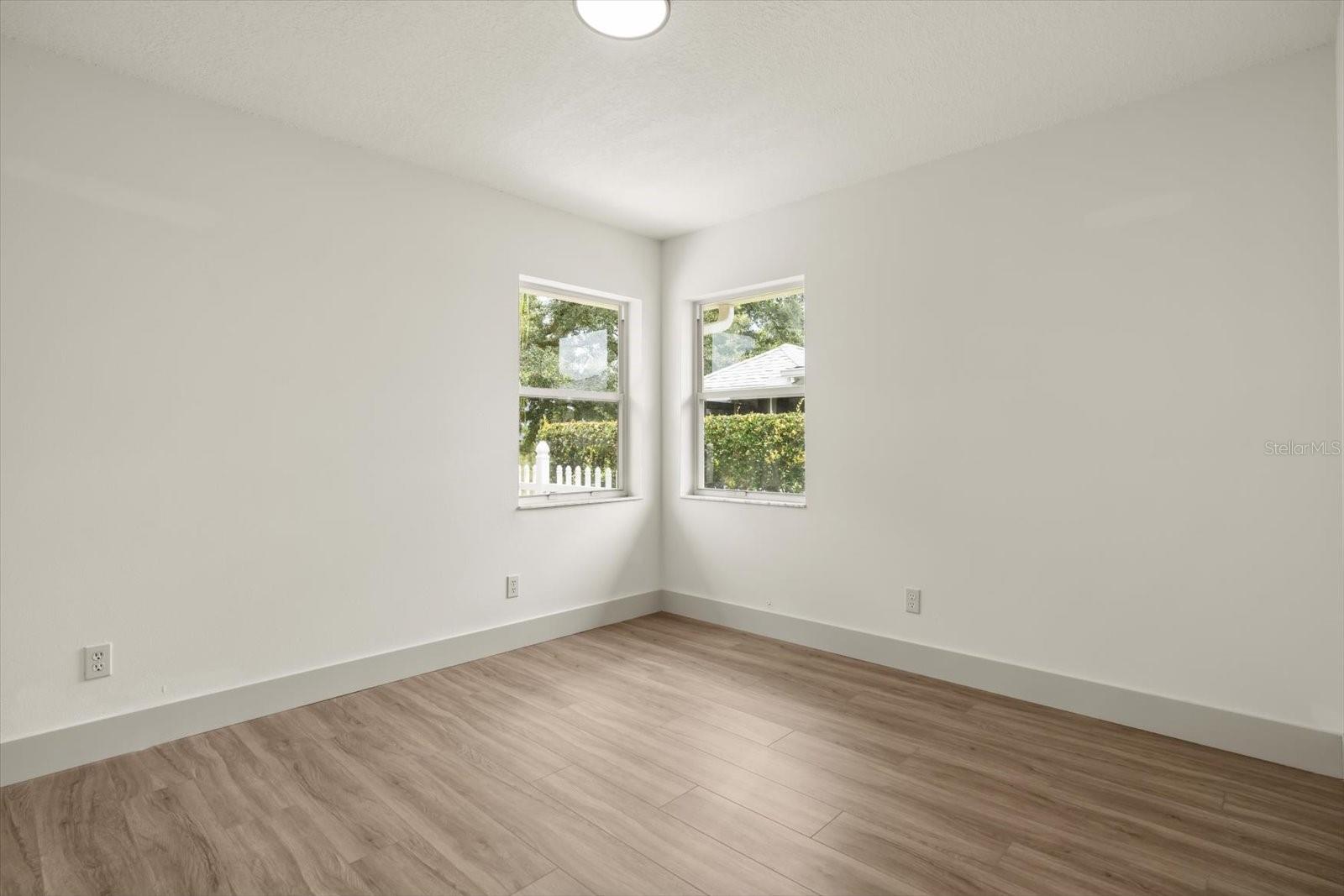 27100 RACQUET CIR, LEESBURG, FL, 34748