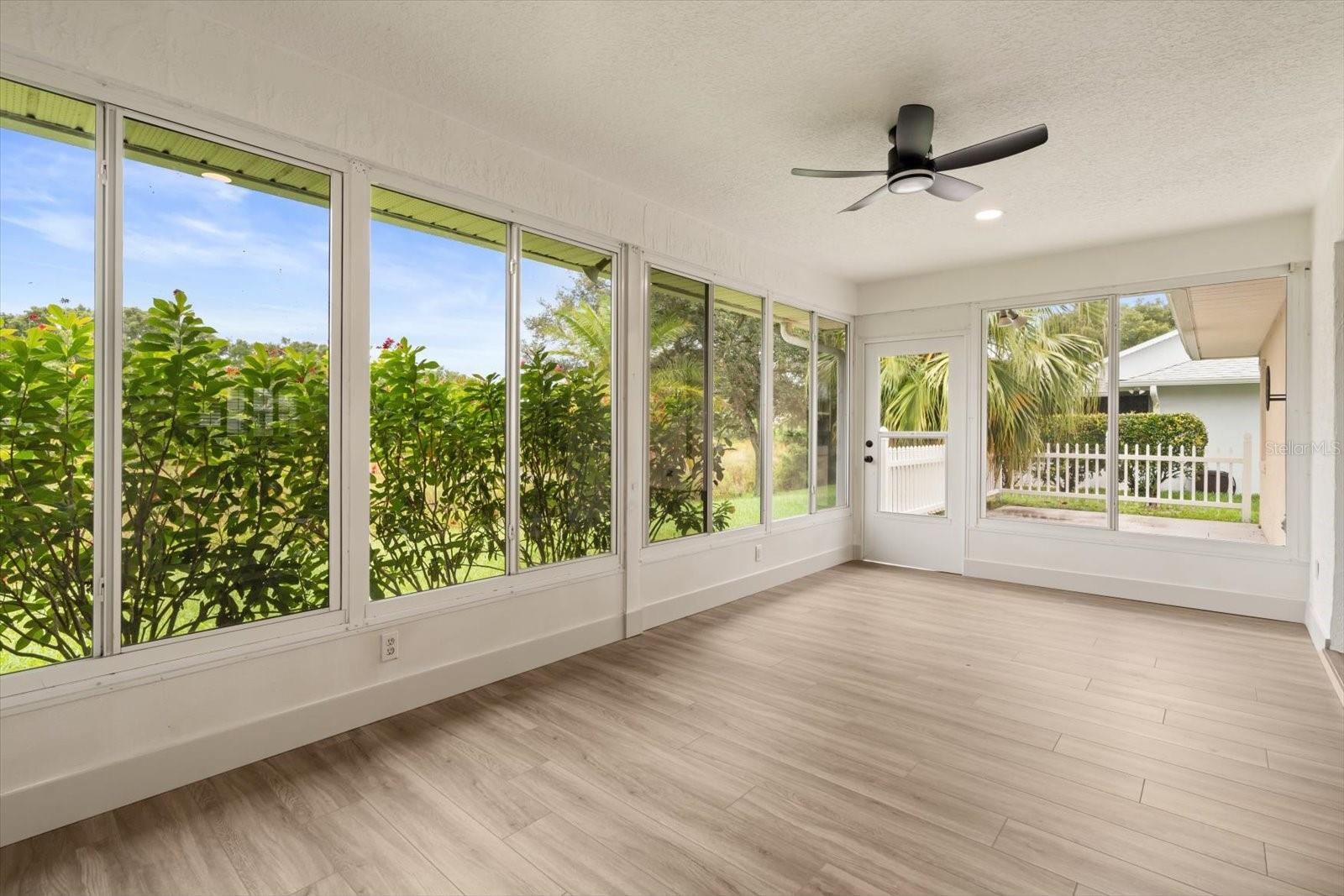 27100 RACQUET CIR, LEESBURG, FL, 34748