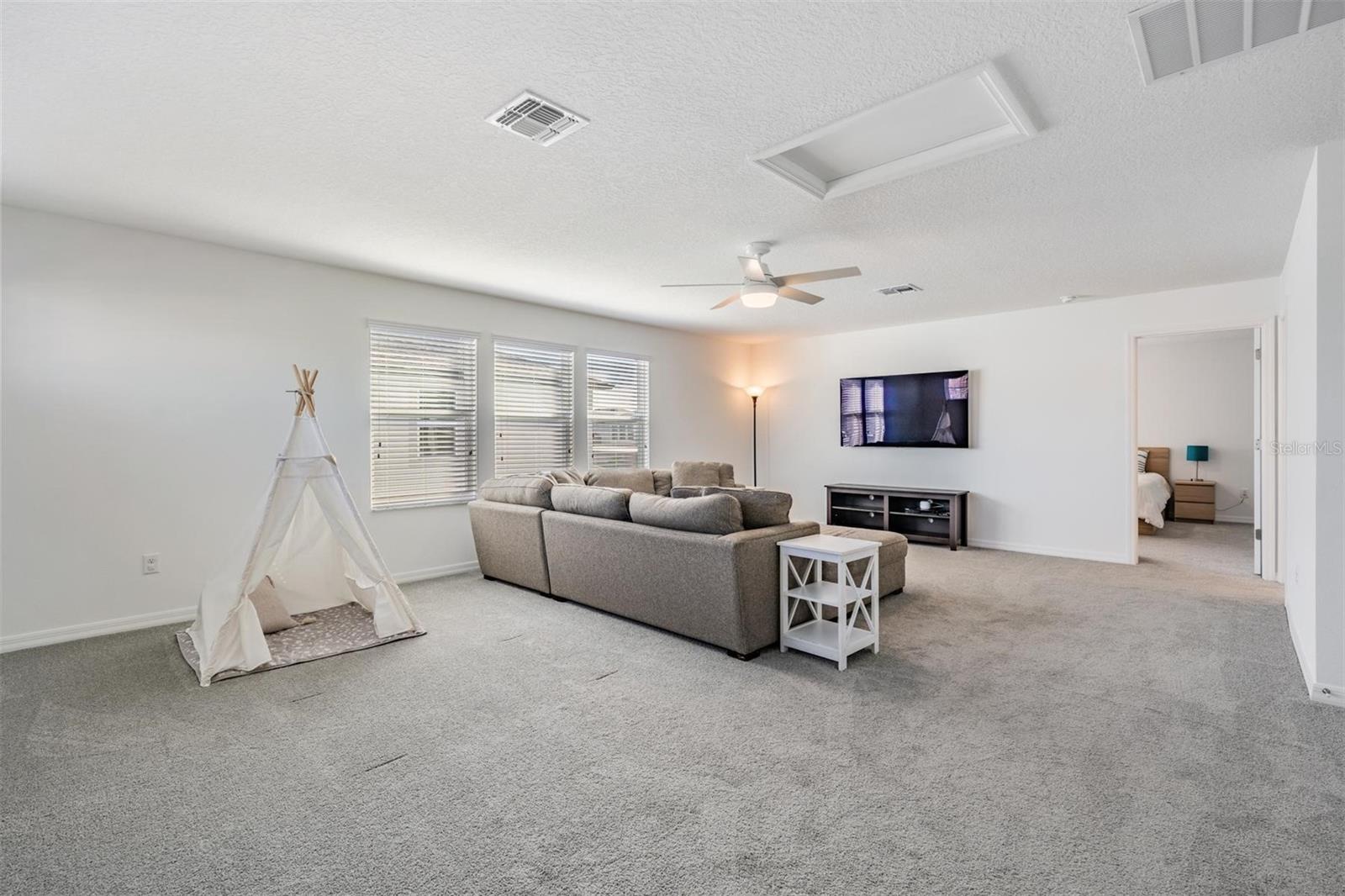 7678 NOTCHED PINE BND, WESLEY CHAPEL, FL, 33545