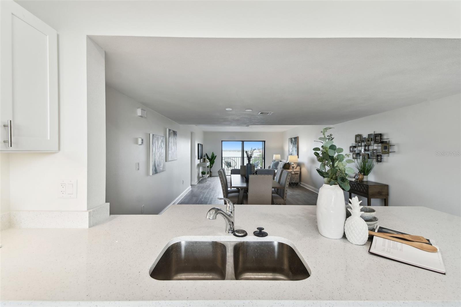 7300 SUN ISLAND DR S #203, SOUTH PASADENA, FL, 33707