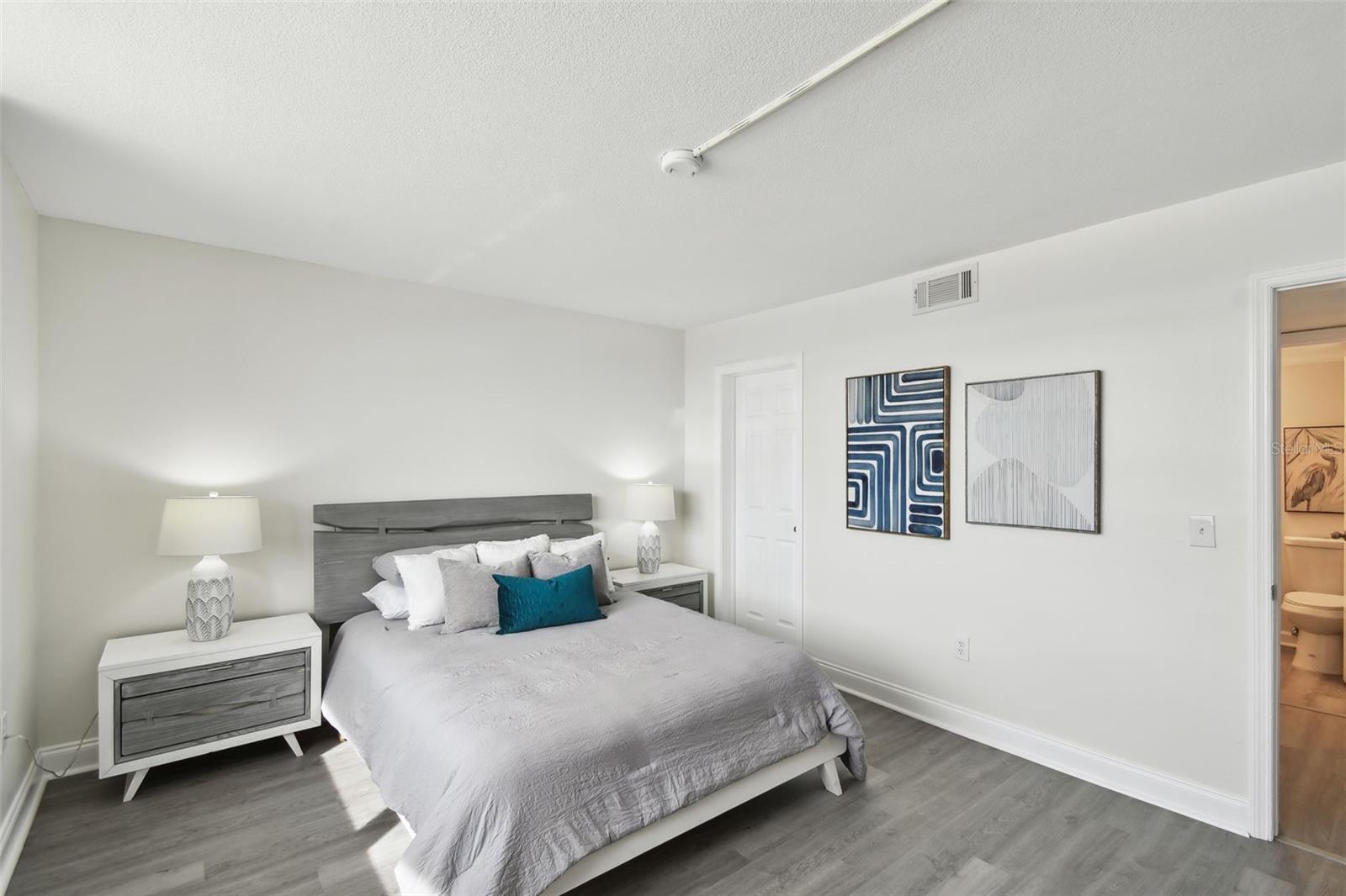 7300 SUN ISLAND DR S #203, SOUTH PASADENA, FL, 33707