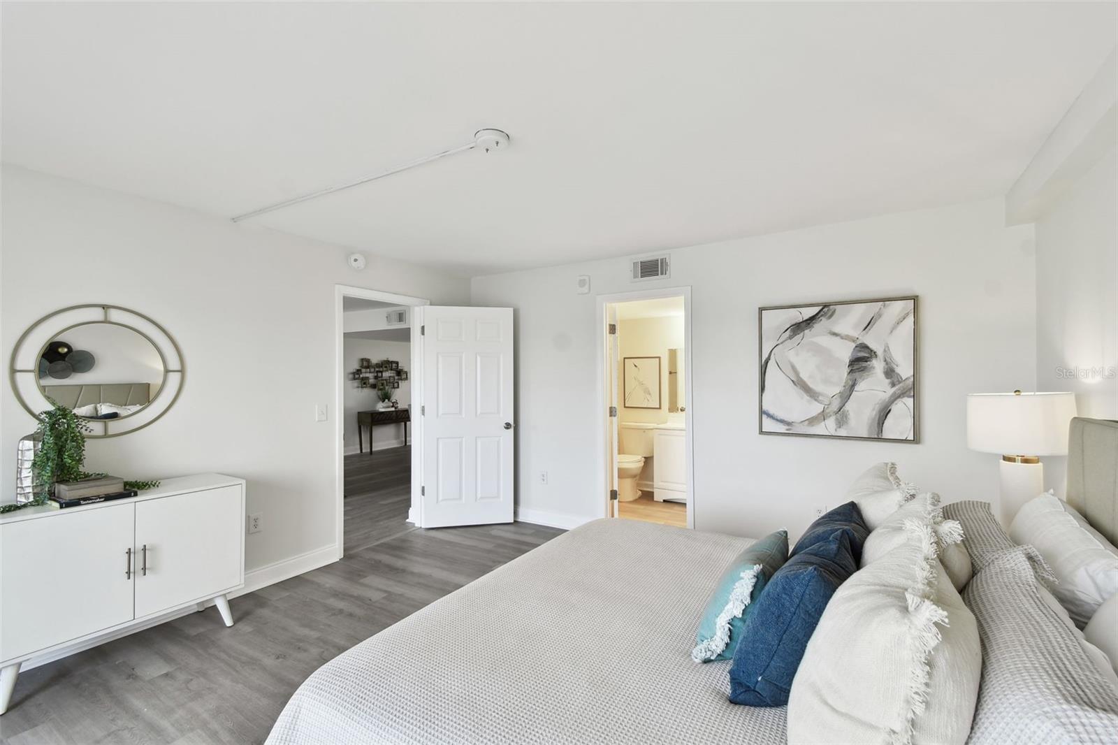 7300 SUN ISLAND DR S #203, SOUTH PASADENA, FL, 33707