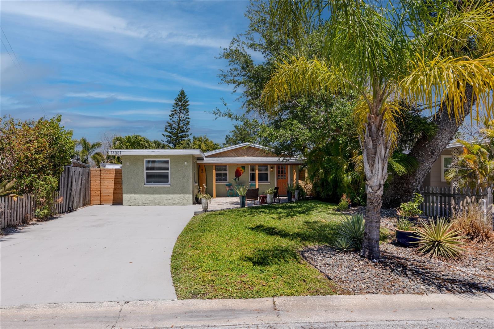 14081 W PARSLEY DR, MADEIRA BEACH, FL, 33708