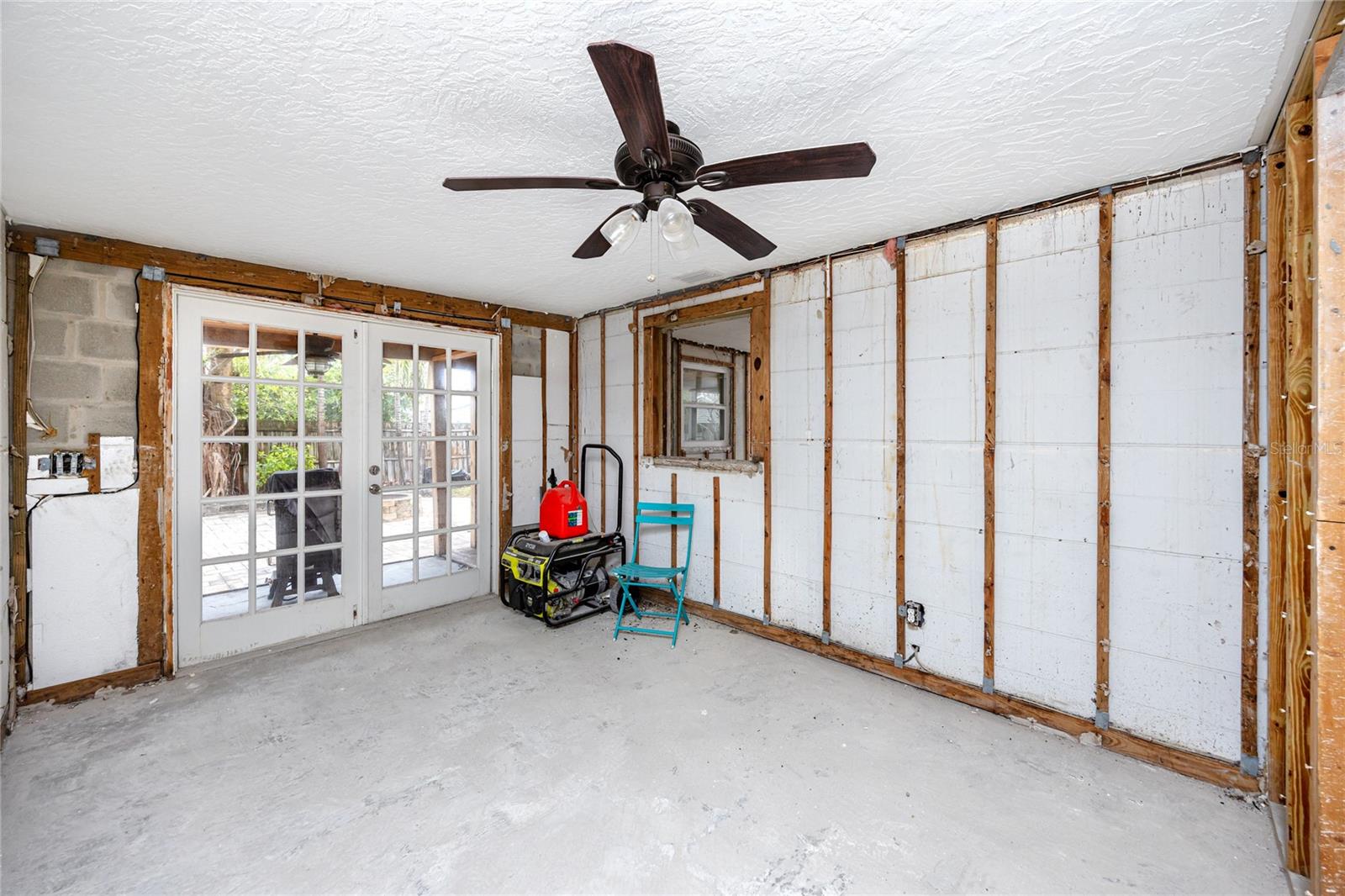 14081 W PARSLEY DR, MADEIRA BEACH, FL, 33708