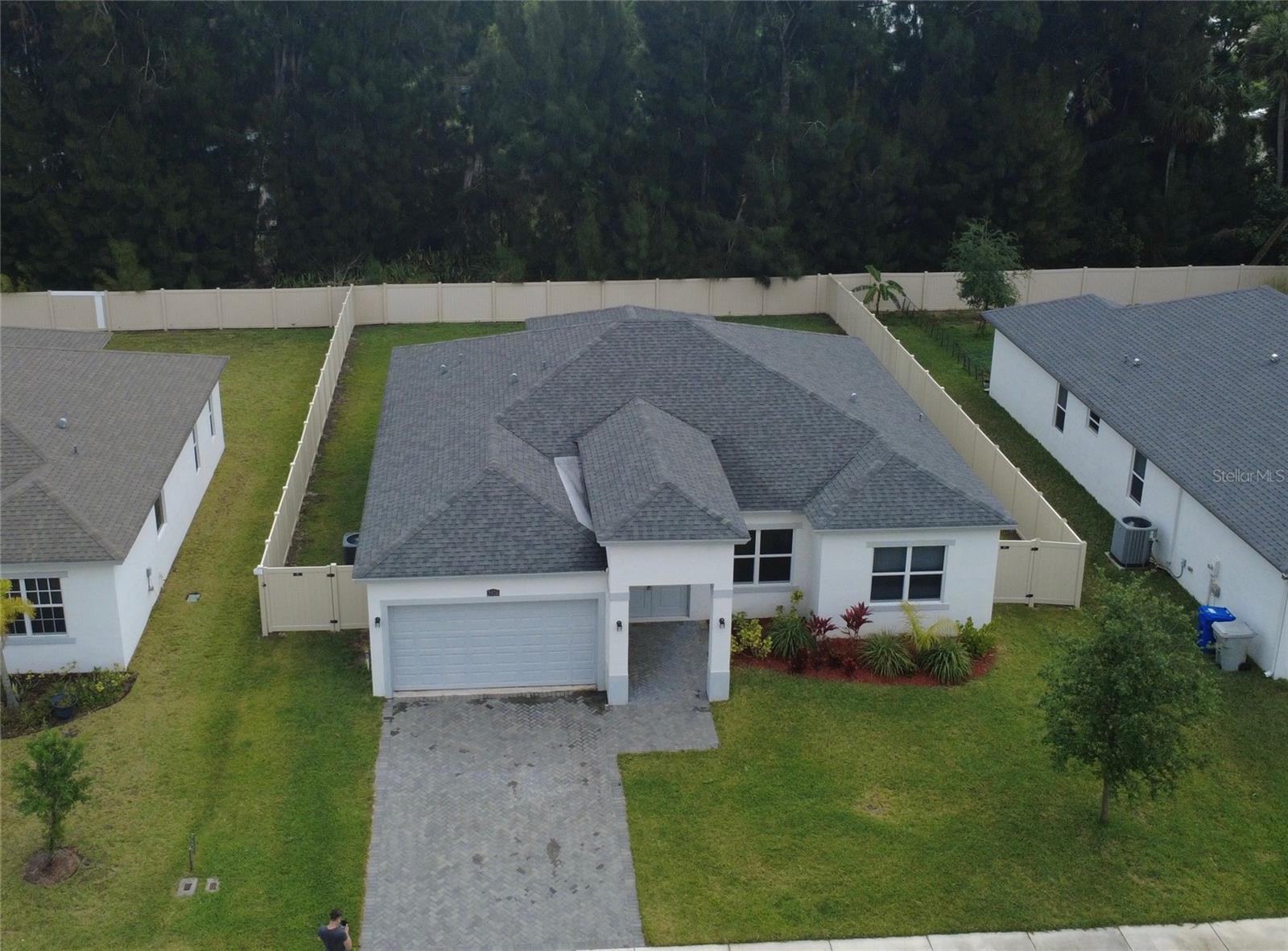 2026 BRIDGEHAMPTON TER, VERO BEACH, FL, 32966