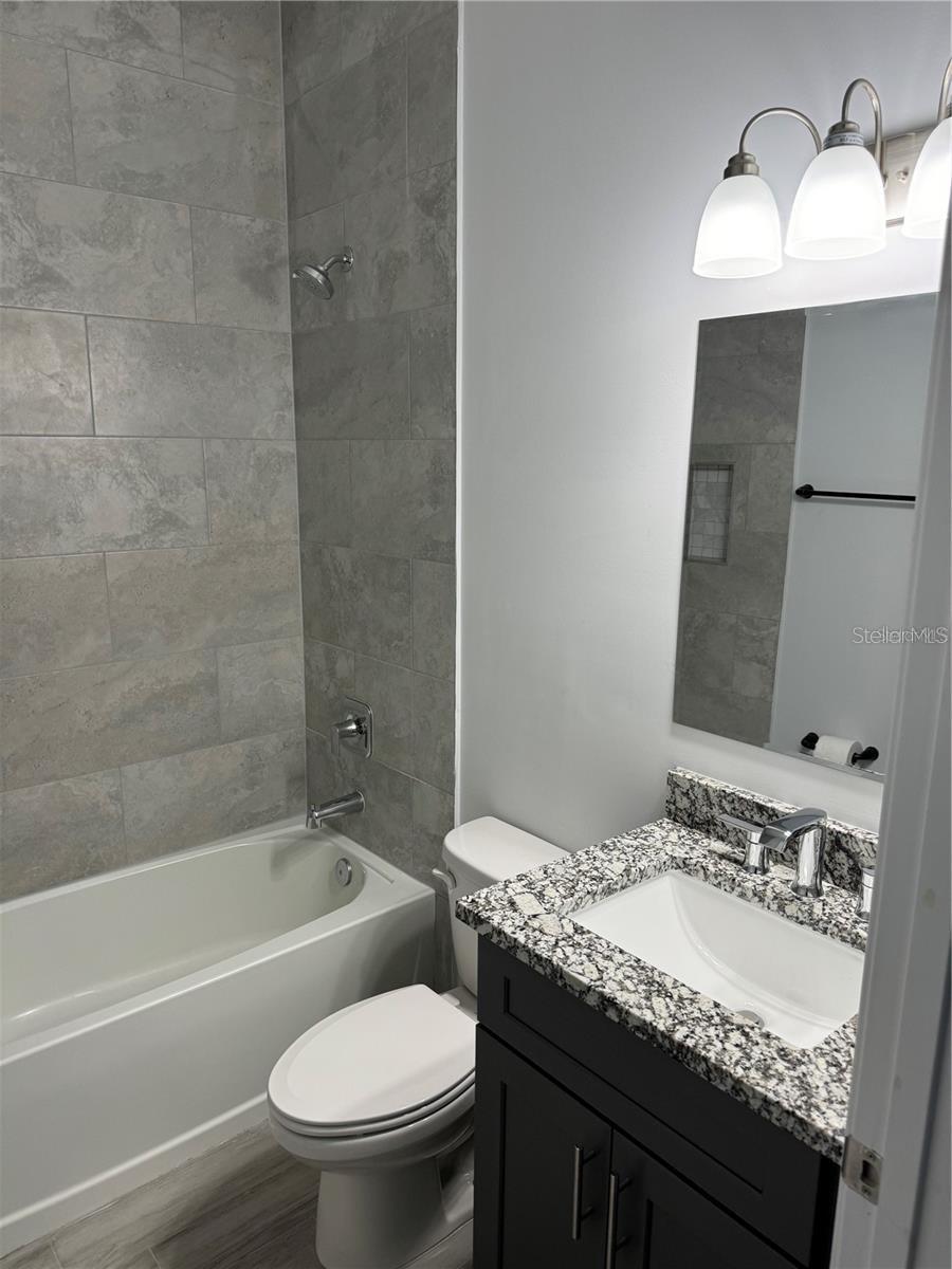 2026 BRIDGEHAMPTON TER, VERO BEACH, FL, 32966