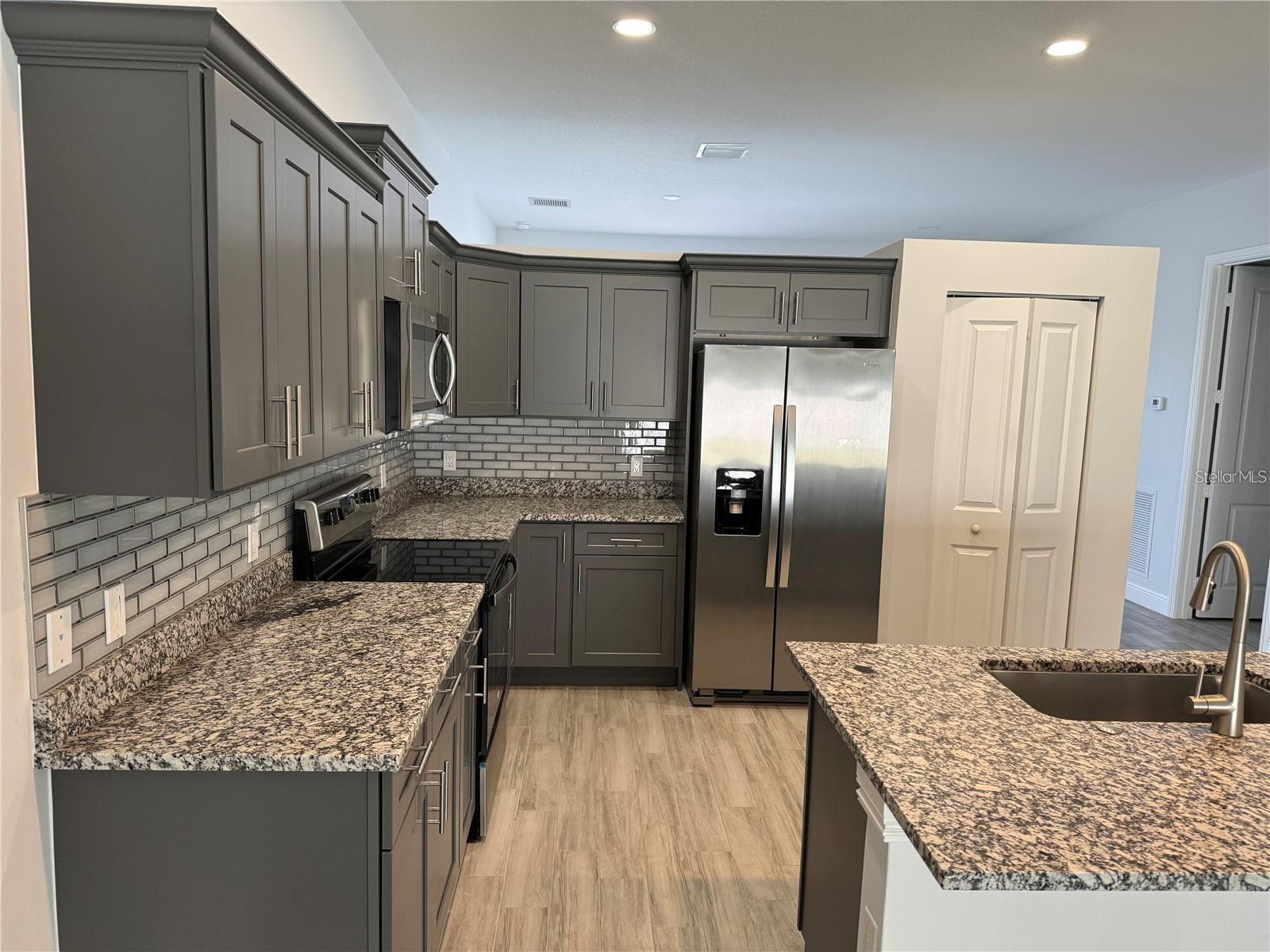 2026 BRIDGEHAMPTON TER, VERO BEACH, FL, 32966