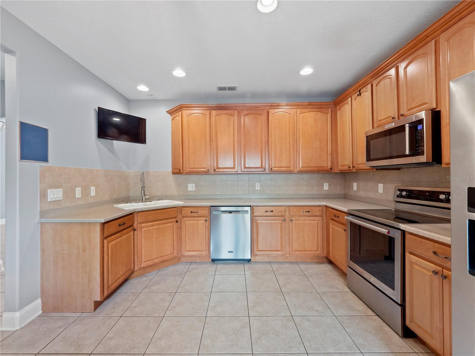 7165 REGINA WAY, ORLANDO, FL, 32819