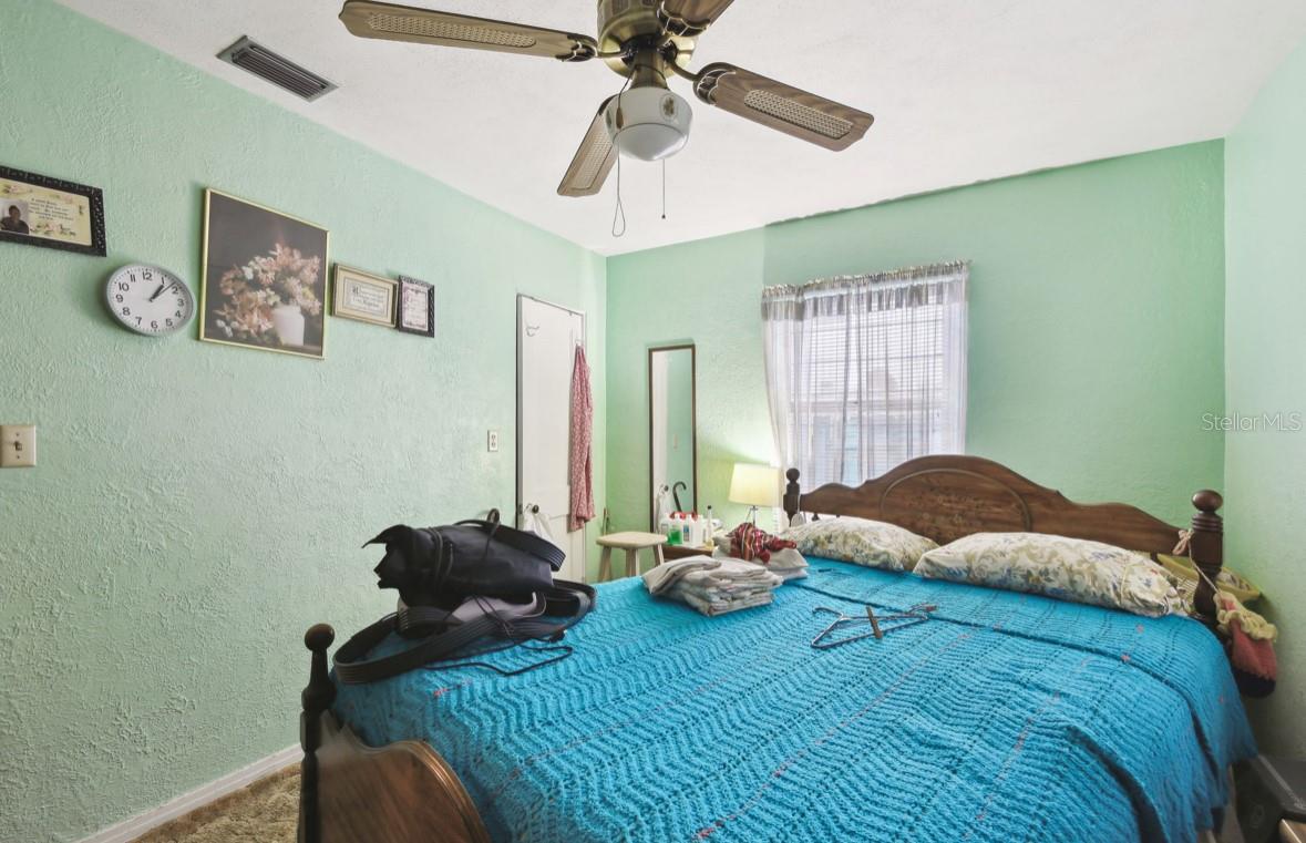 704 E BROAD ST, TAMPA, FL, 33604