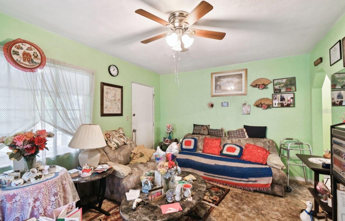 704 E BROAD ST, TAMPA, FL, 33604