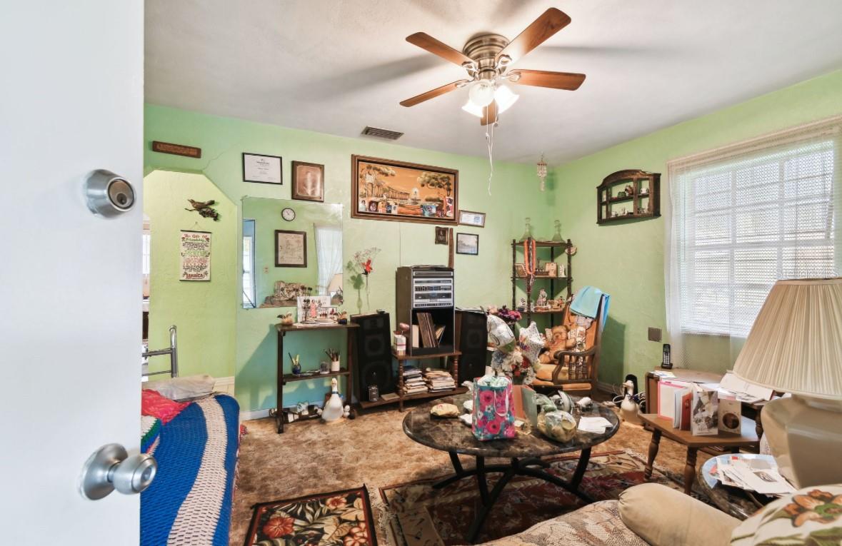 704 E BROAD ST, TAMPA, FL, 33604