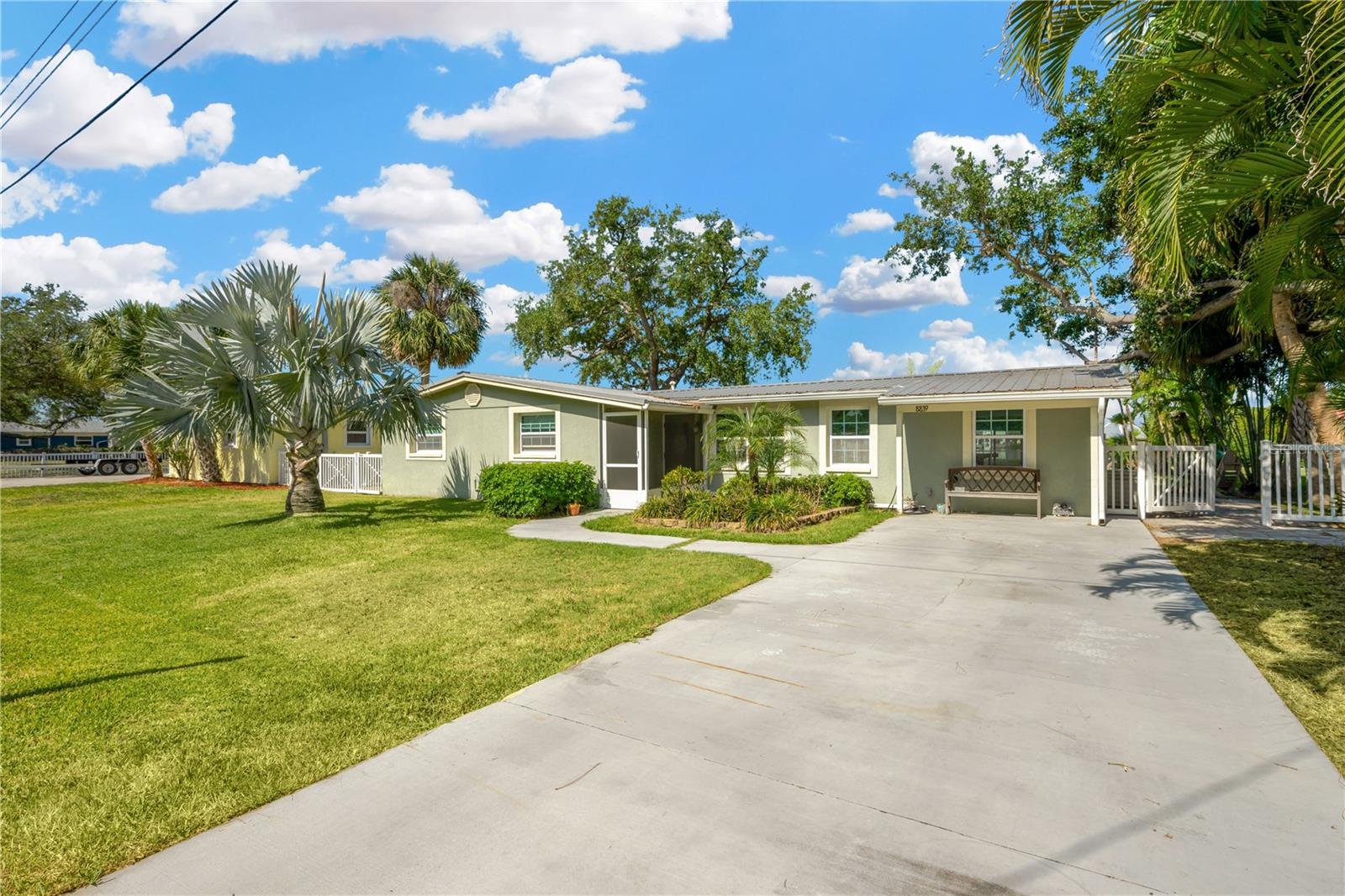8839 W MILLPOINT RD, RIVERVIEW, FL, 33578
