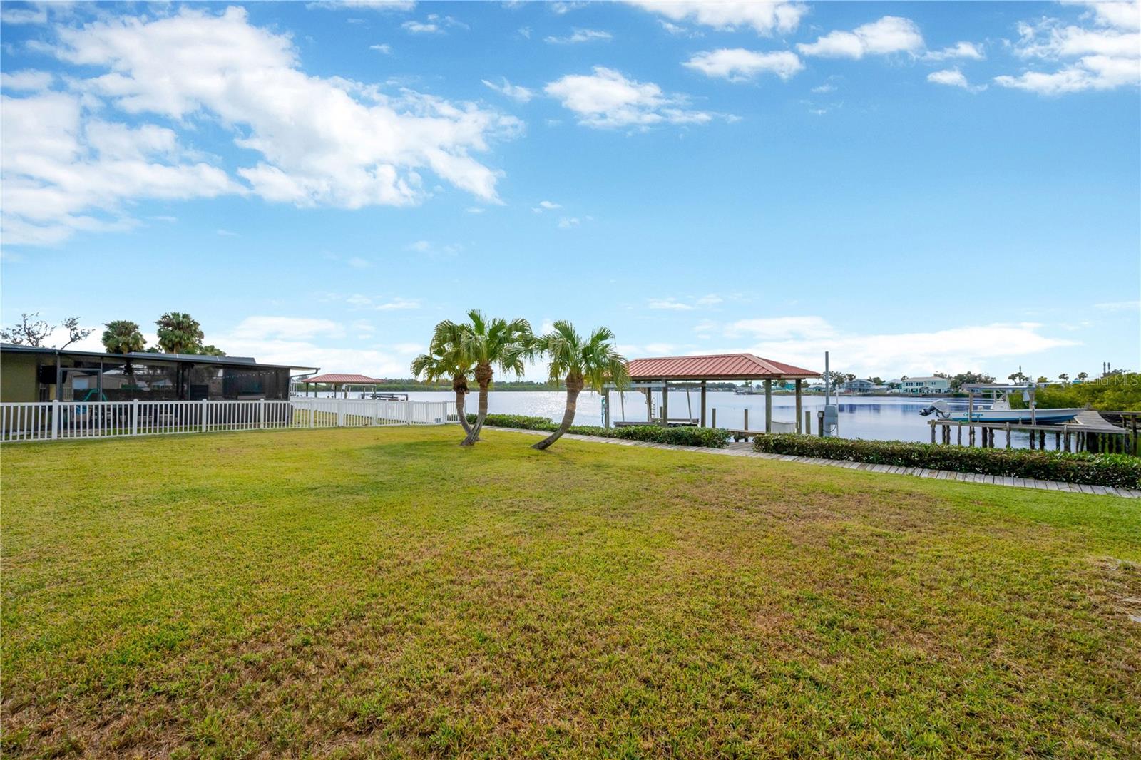 8839 W MILLPOINT RD, RIVERVIEW, FL, 33578