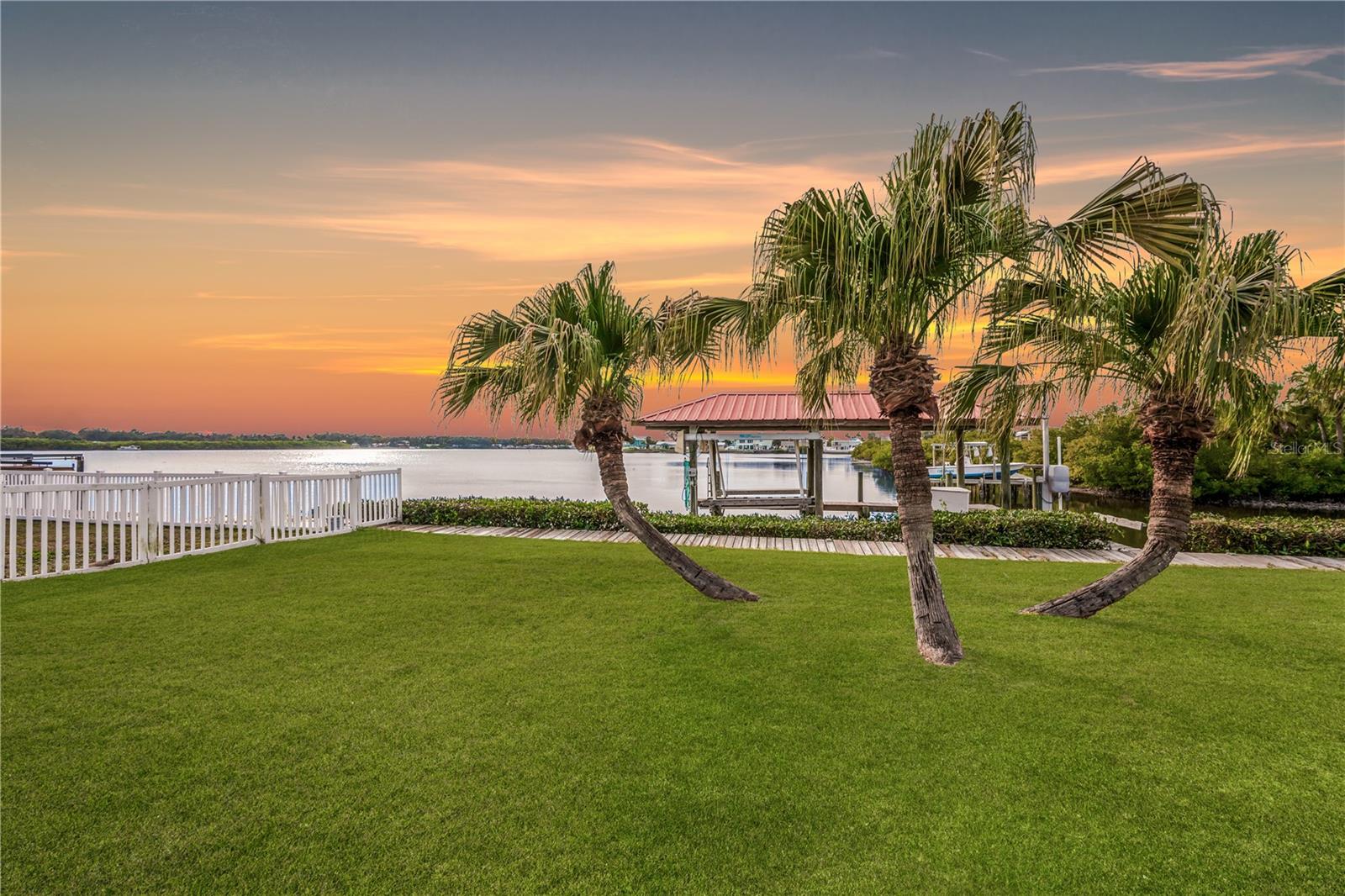 8839 W MILLPOINT RD, RIVERVIEW, FL, 33578