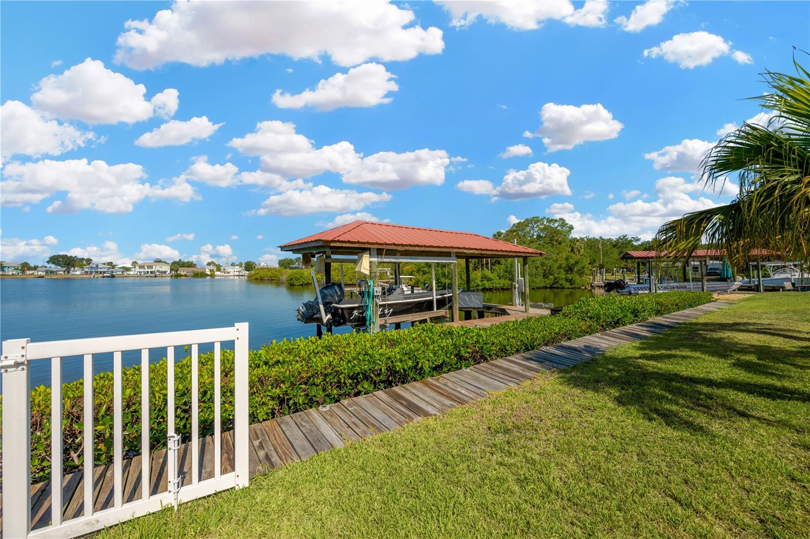 8839 W MILLPOINT RD, RIVERVIEW, FL, 33578
