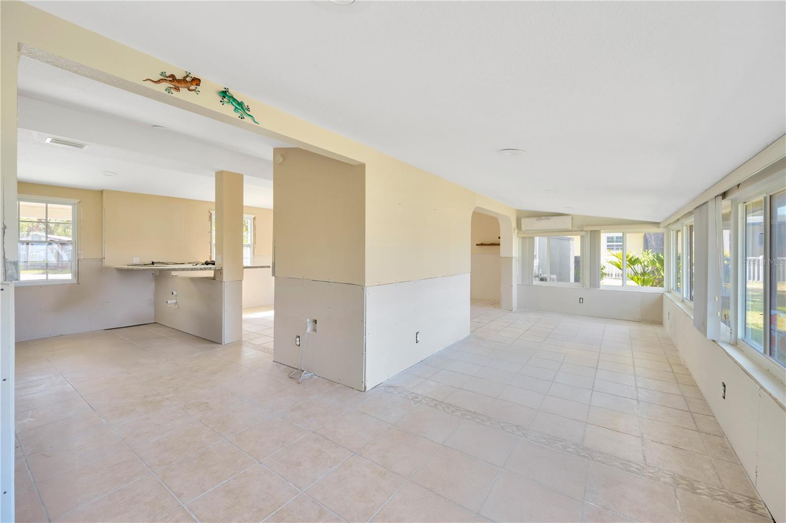 8839 W MILLPOINT RD, RIVERVIEW, FL, 33578