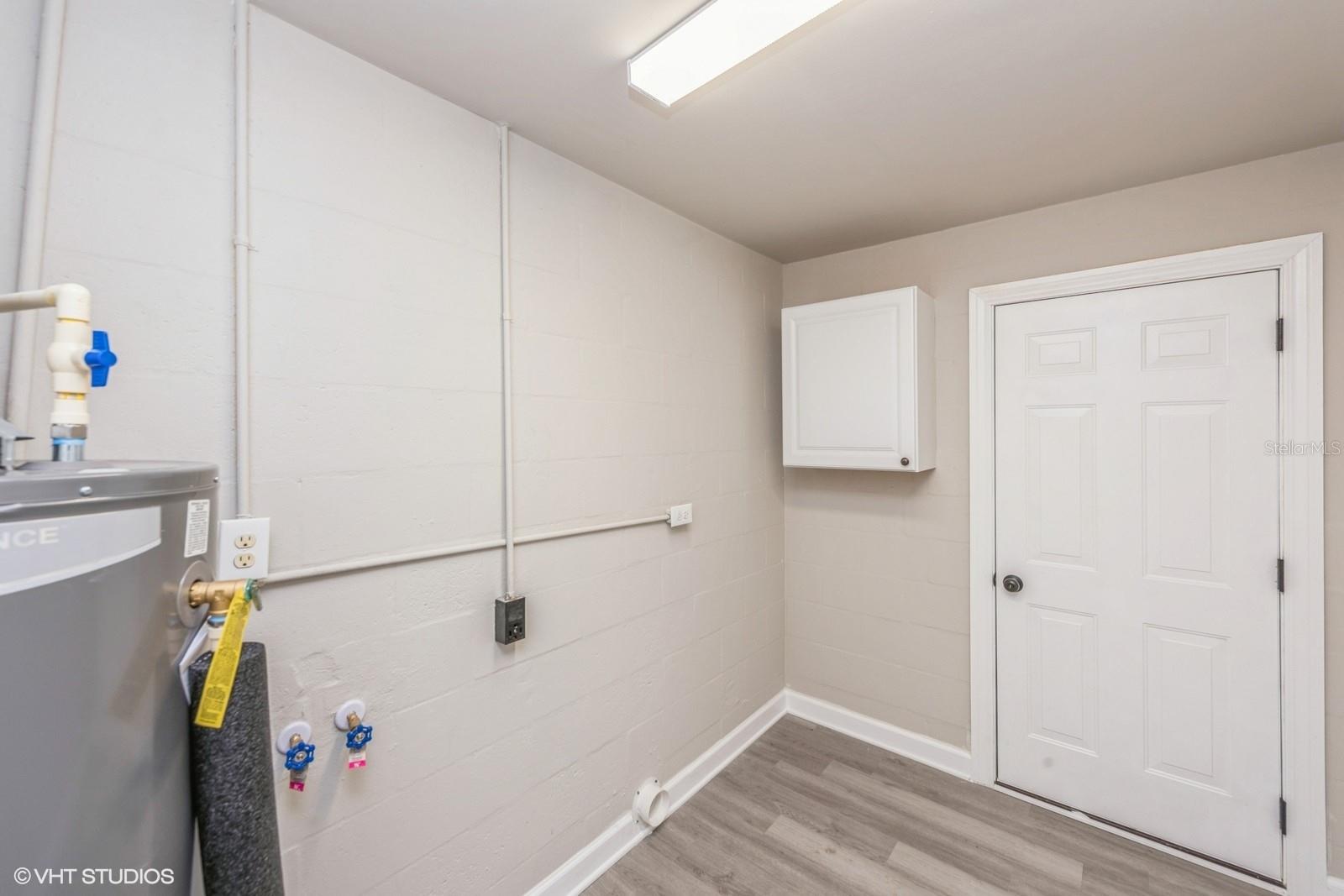 916 TRACY ST, DAYTONA BEACH, FL, 32117
