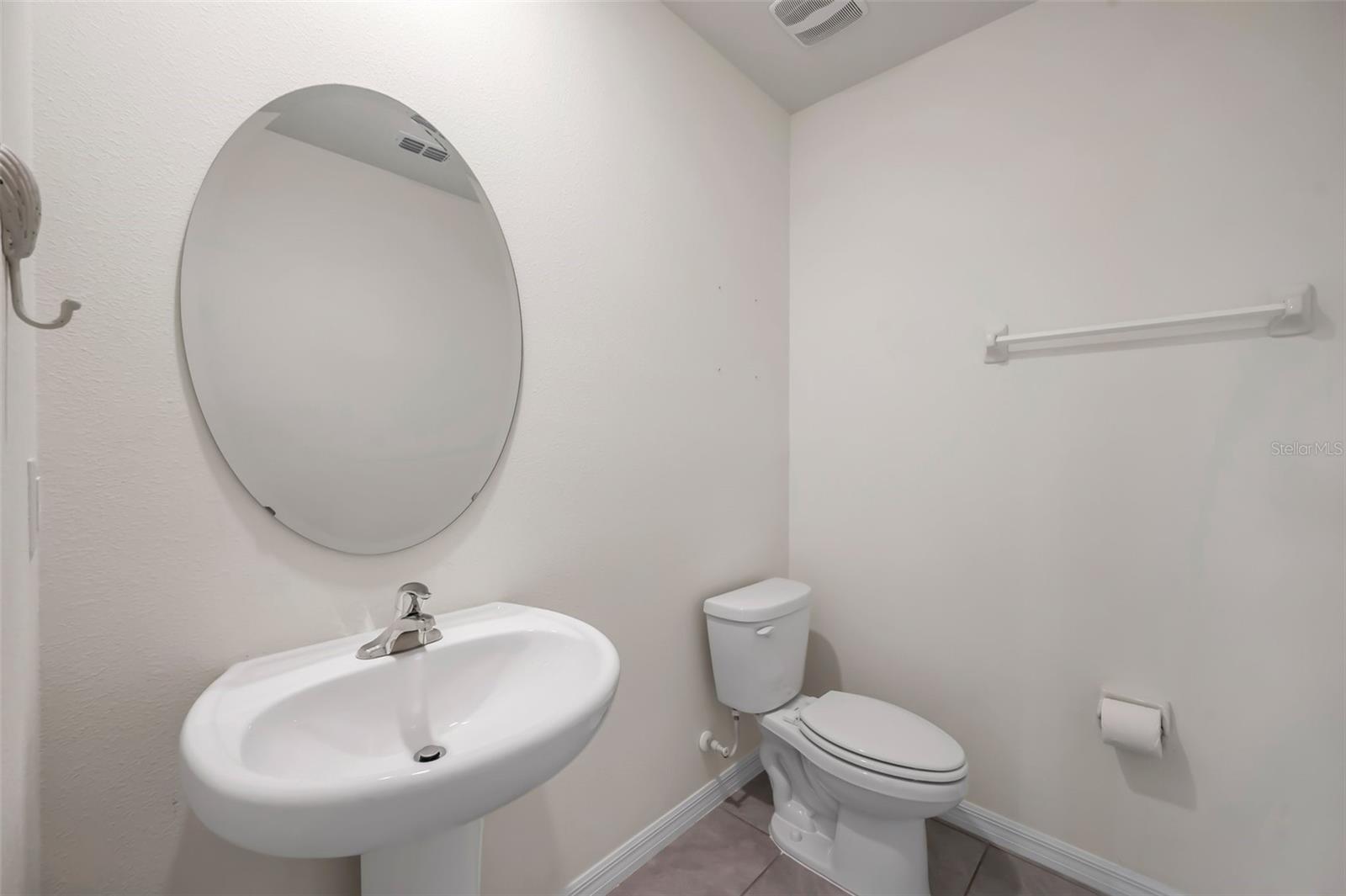 5484 WARRINGTON TOWN PATH, WESLEY CHAPEL, FL, 33545