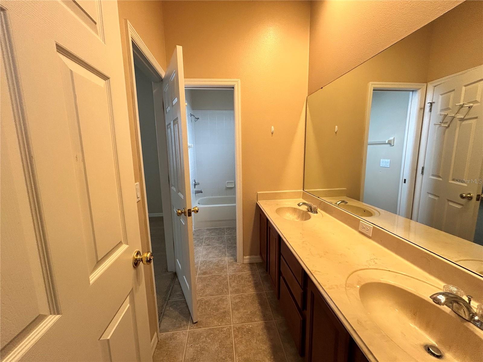 2719 SAND ARBOR CIR, ORLANDO, FL, 32824