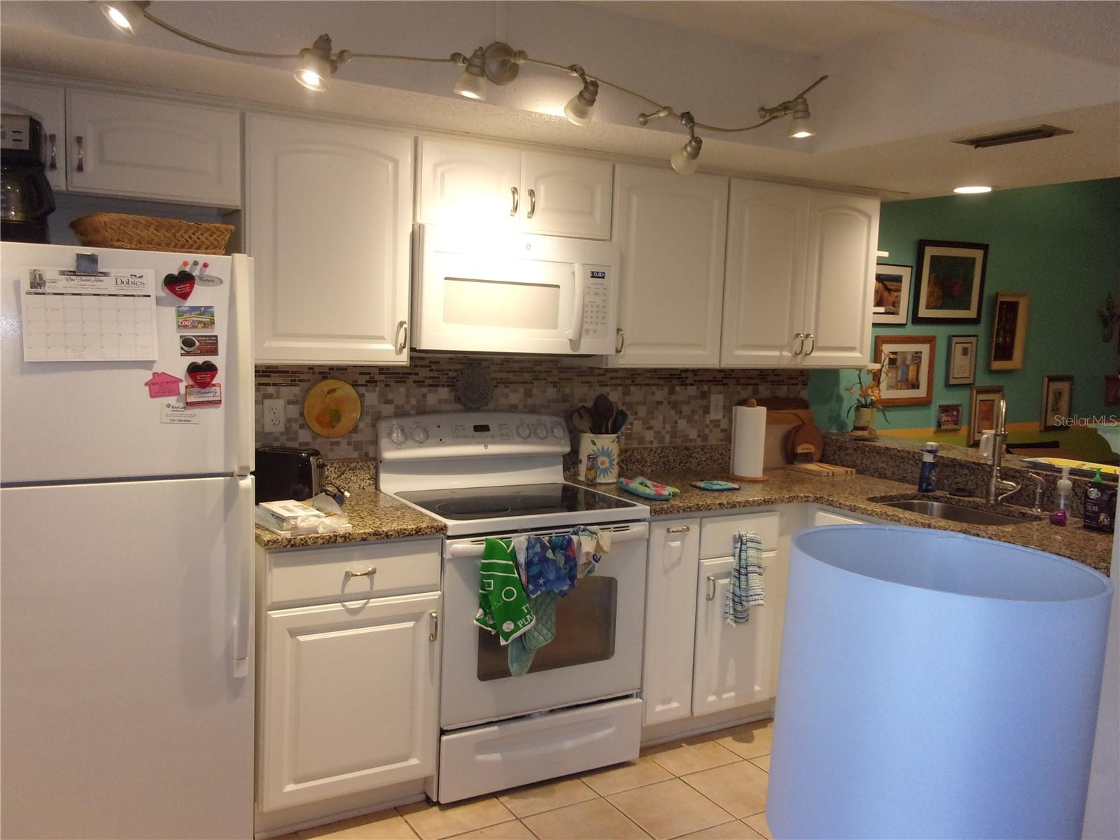 126 CARYL WAY, OLDSMAR, FL, 34677