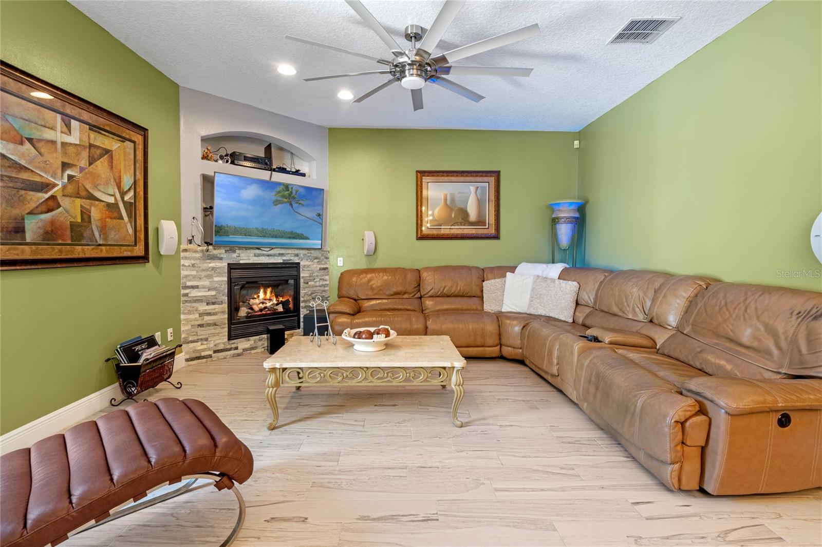 217 FARRINGTON LN, KISSIMMEE, FL, 34744