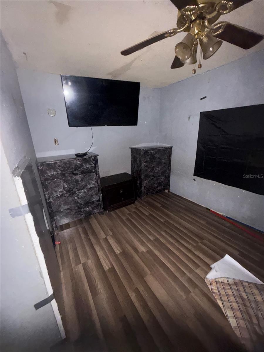 130 FOREST AVE, DAVENPORT, FL, 33837