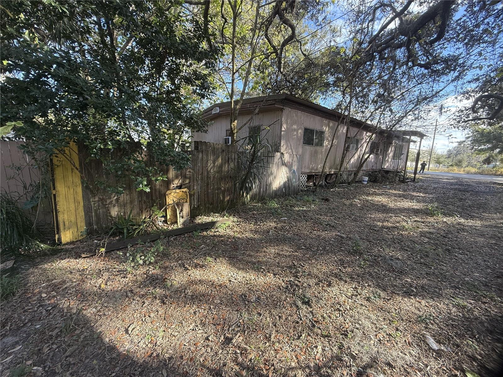 130 FOREST AVE, DAVENPORT, FL, 33837