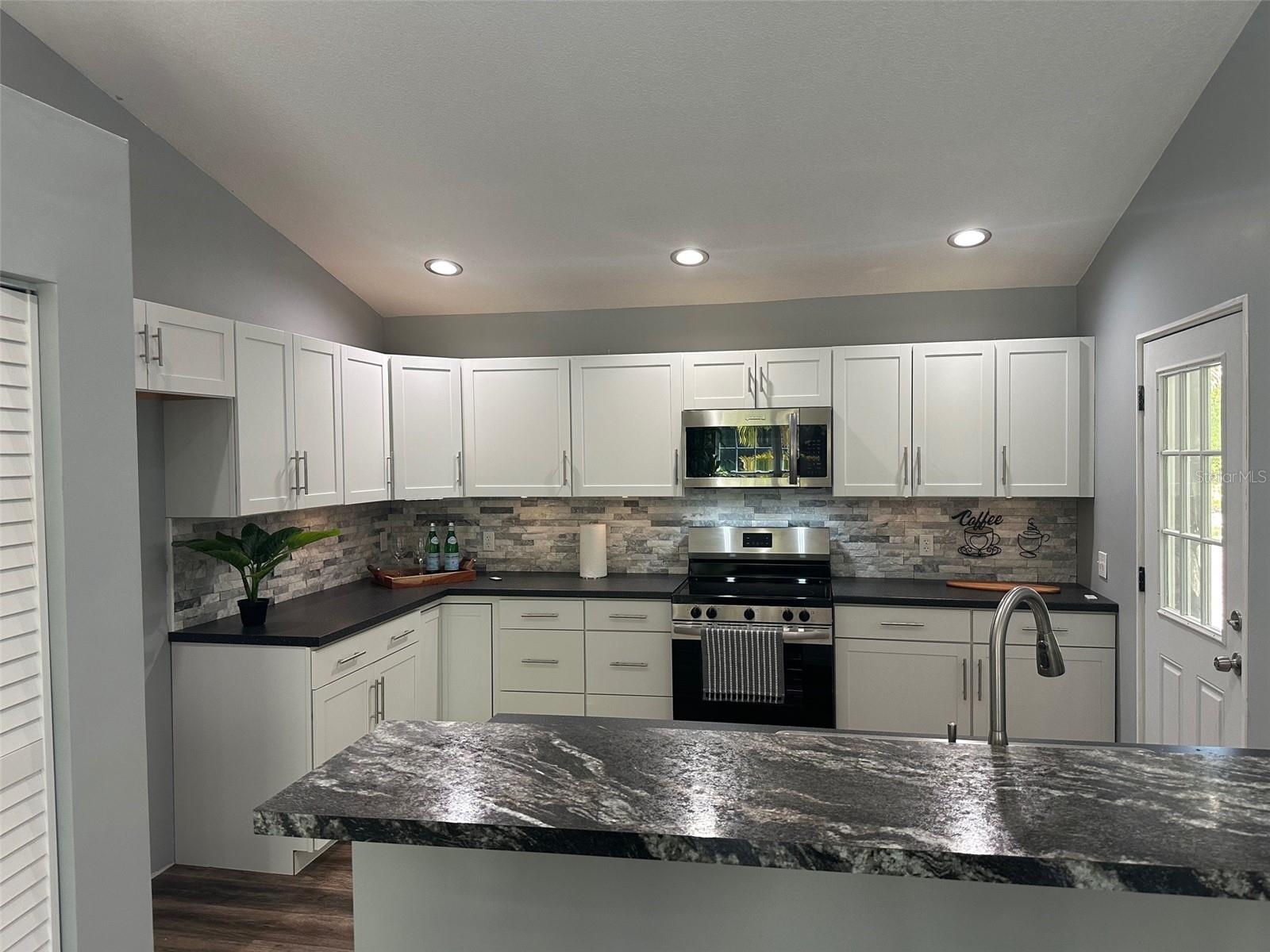 12189 W BLUEBELL DR, CRYSTAL RIVER, FL, 34428