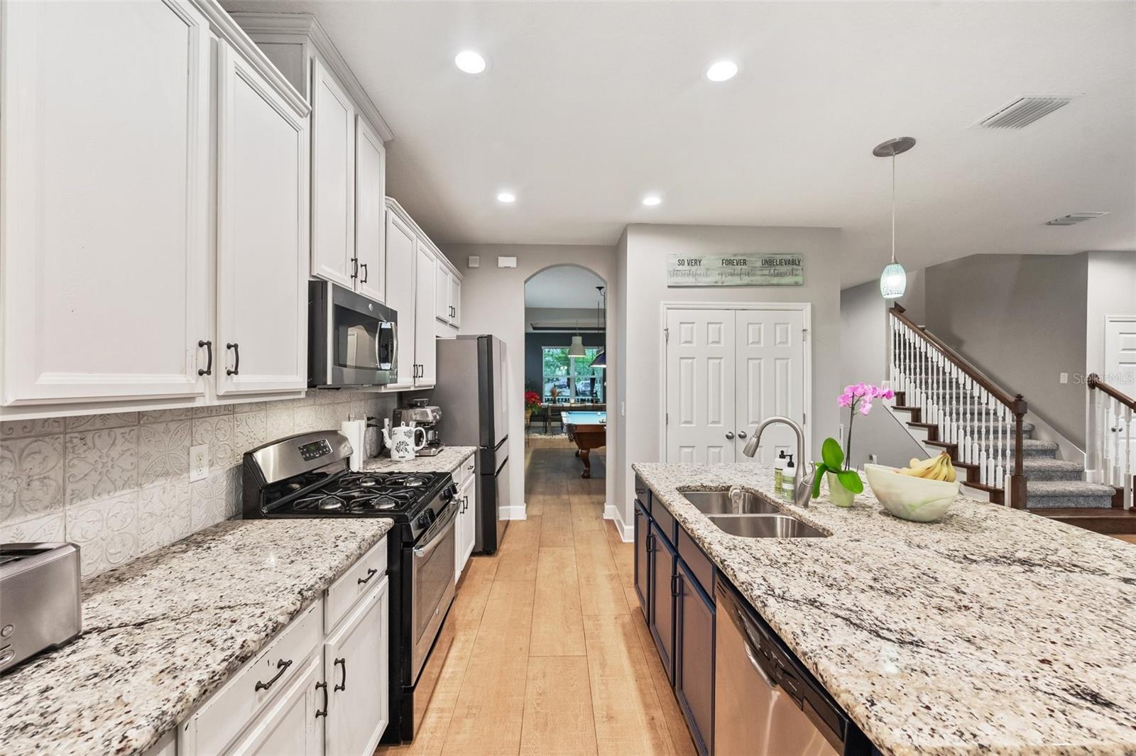 9323 BELLA VITA CIR, LAND O LAKES, FL, 34637