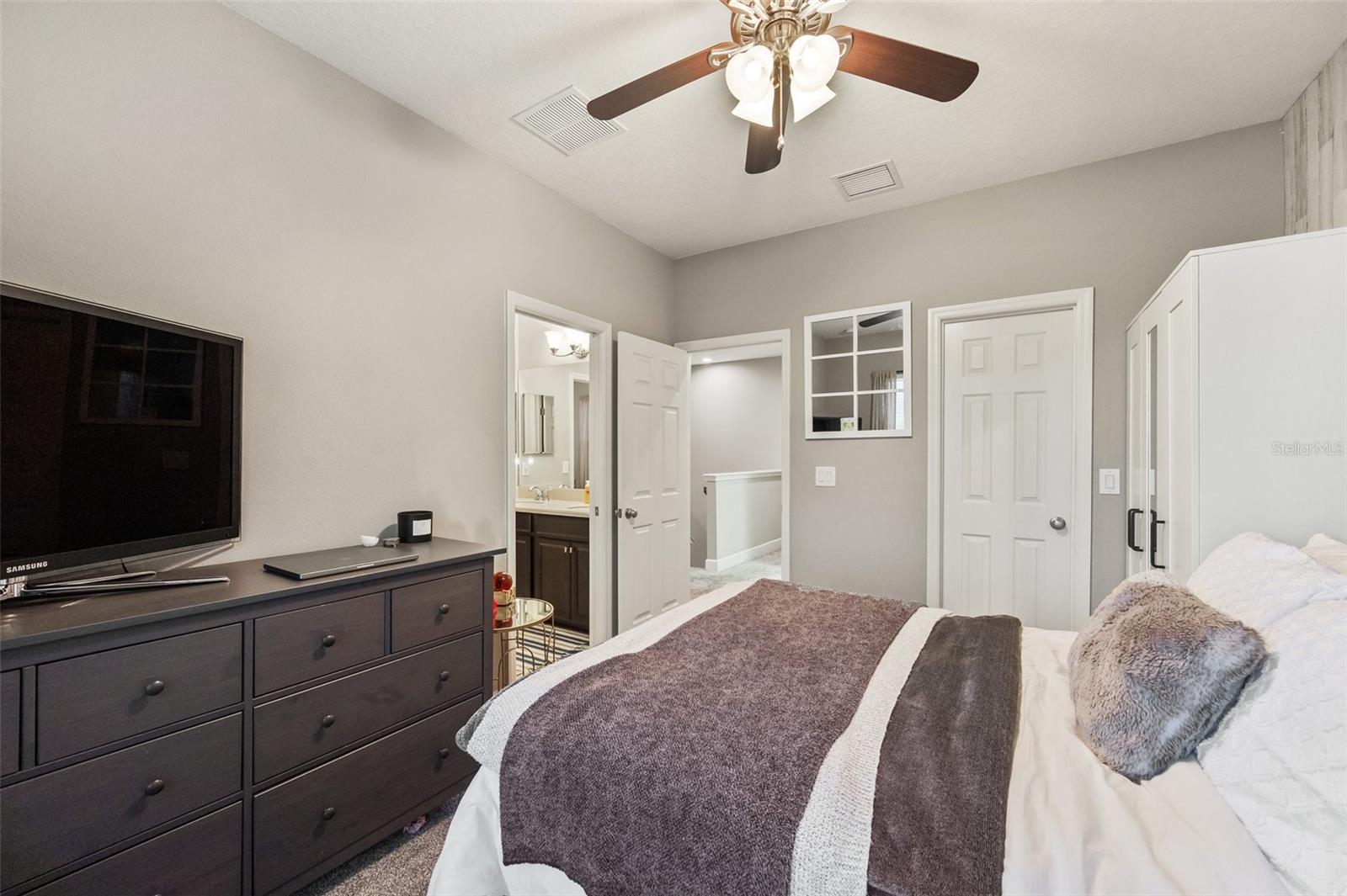 9323 BELLA VITA CIR, LAND O LAKES, FL, 34637
