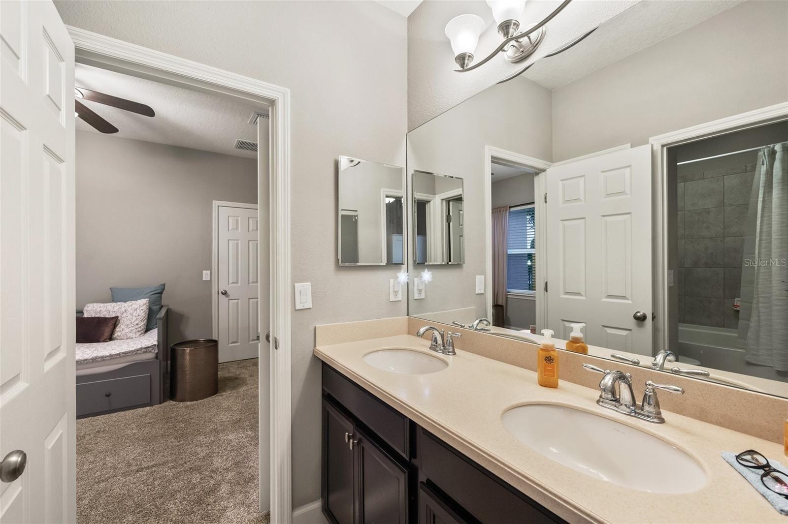 9323 BELLA VITA CIR, LAND O LAKES, FL, 34637