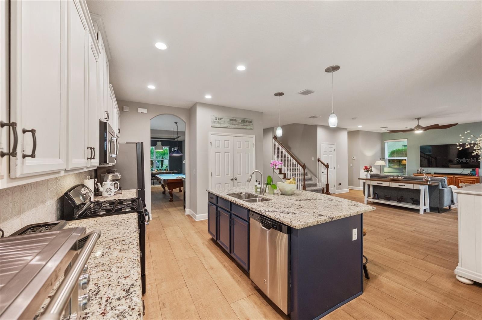 9323 BELLA VITA CIR, LAND O LAKES, FL, 34637