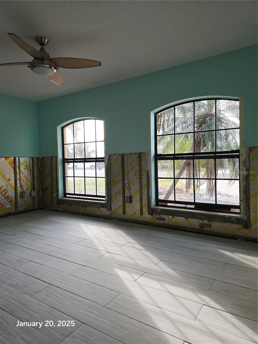 565 CRYSTAL DR, MADEIRA BEACH, FL, 33708