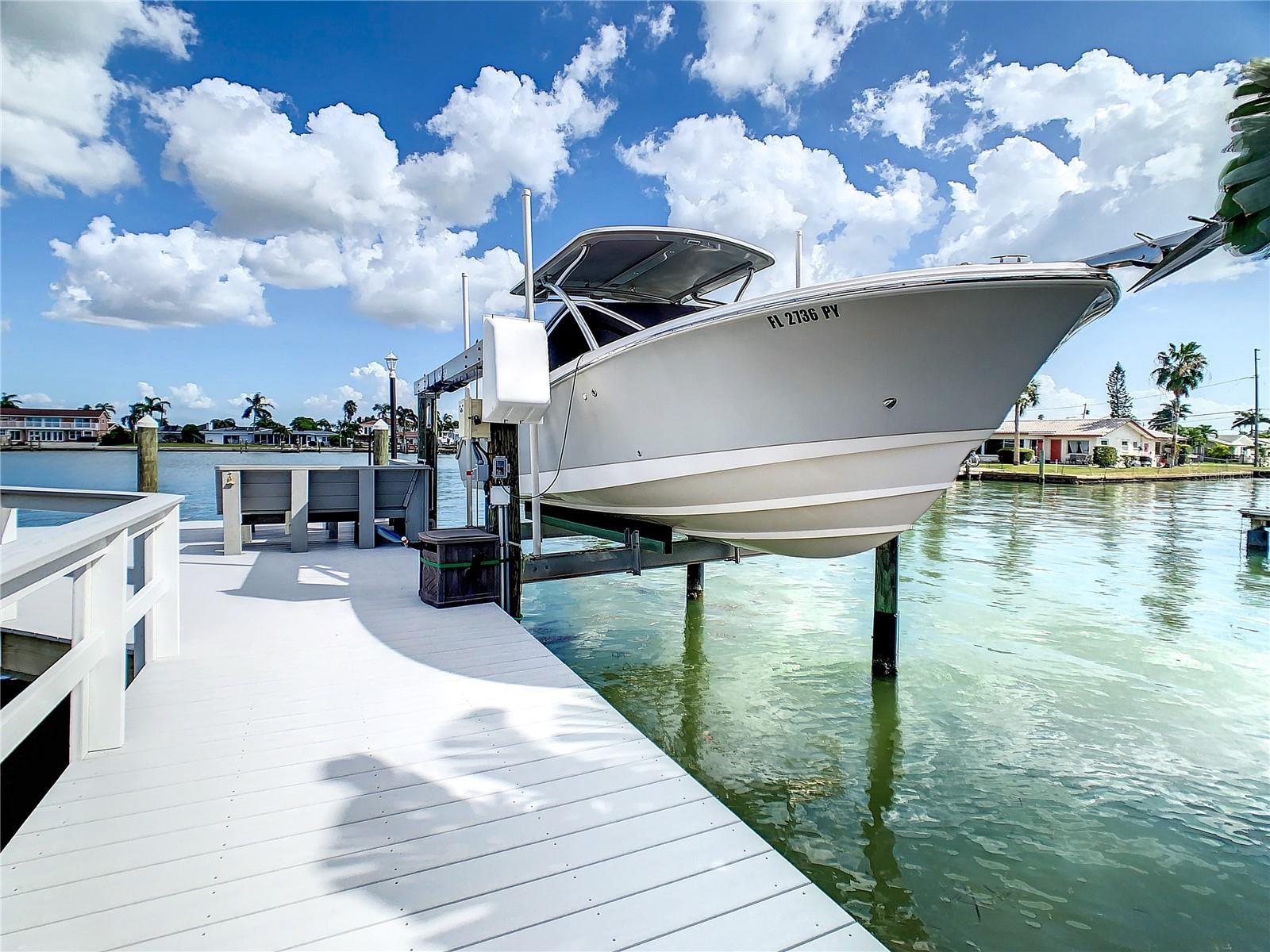 565 CRYSTAL DR, MADEIRA BEACH, FL, 33708