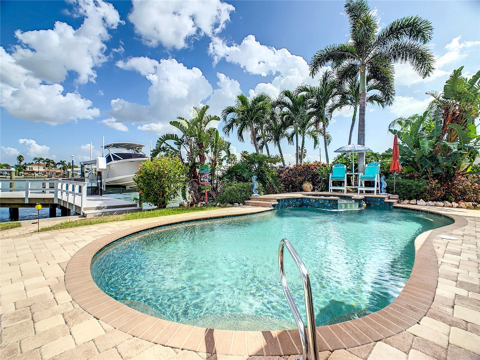 565 CRYSTAL DR, MADEIRA BEACH, FL, 33708