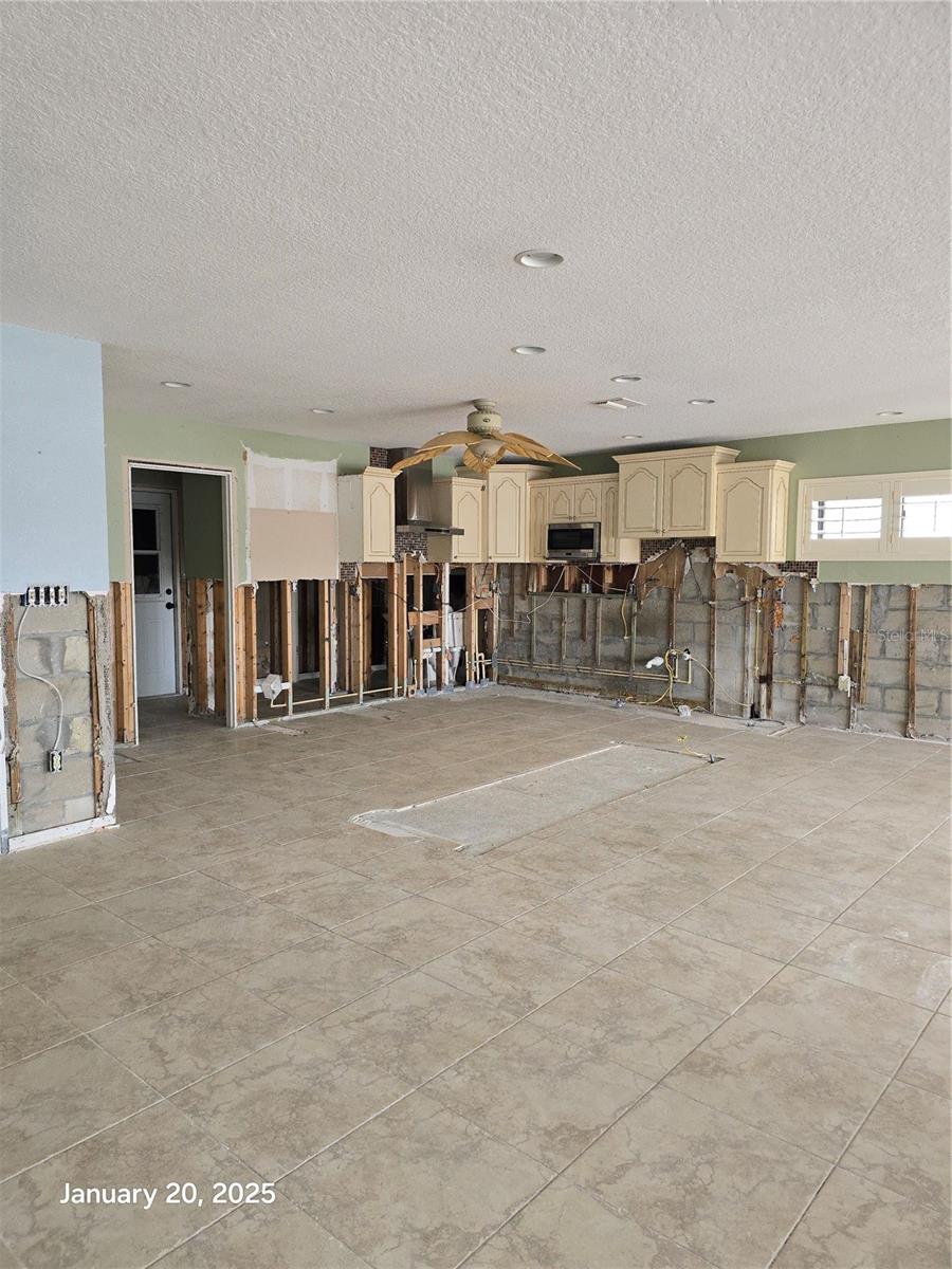 565 CRYSTAL DR, MADEIRA BEACH, FL, 33708