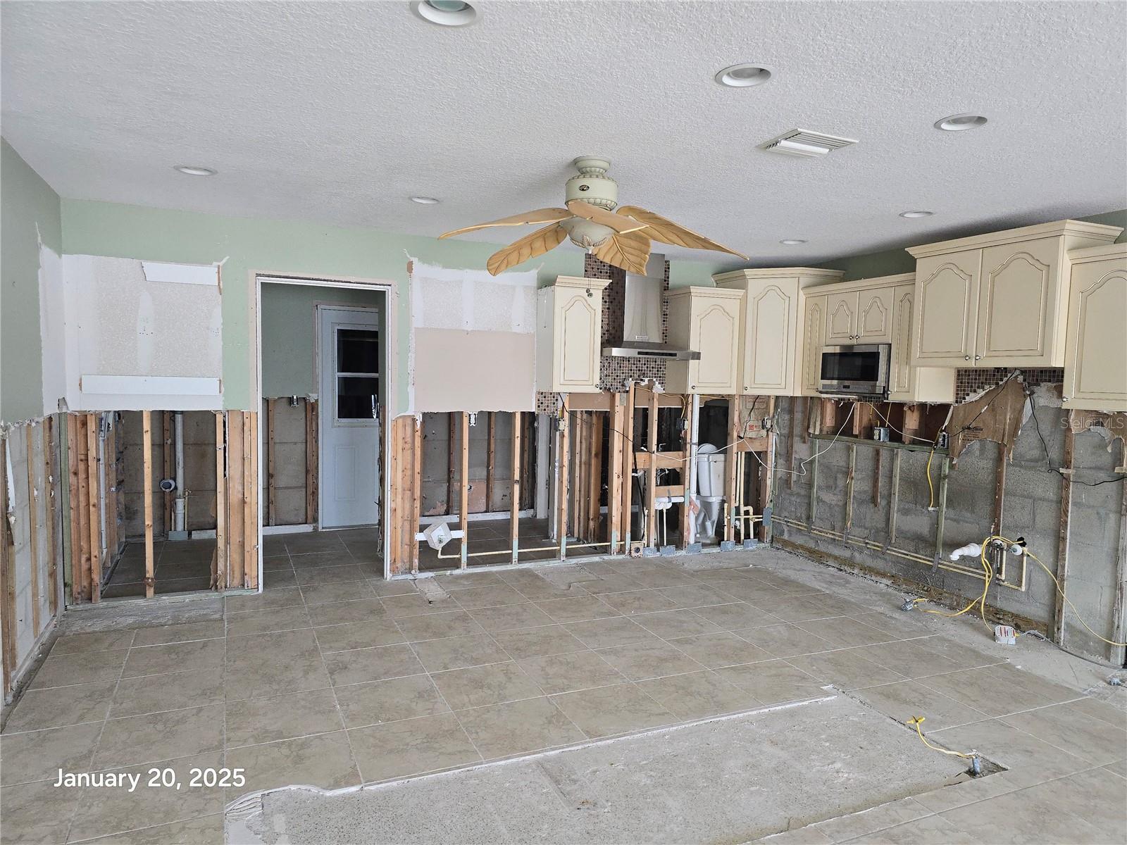 565 CRYSTAL DR, MADEIRA BEACH, FL, 33708