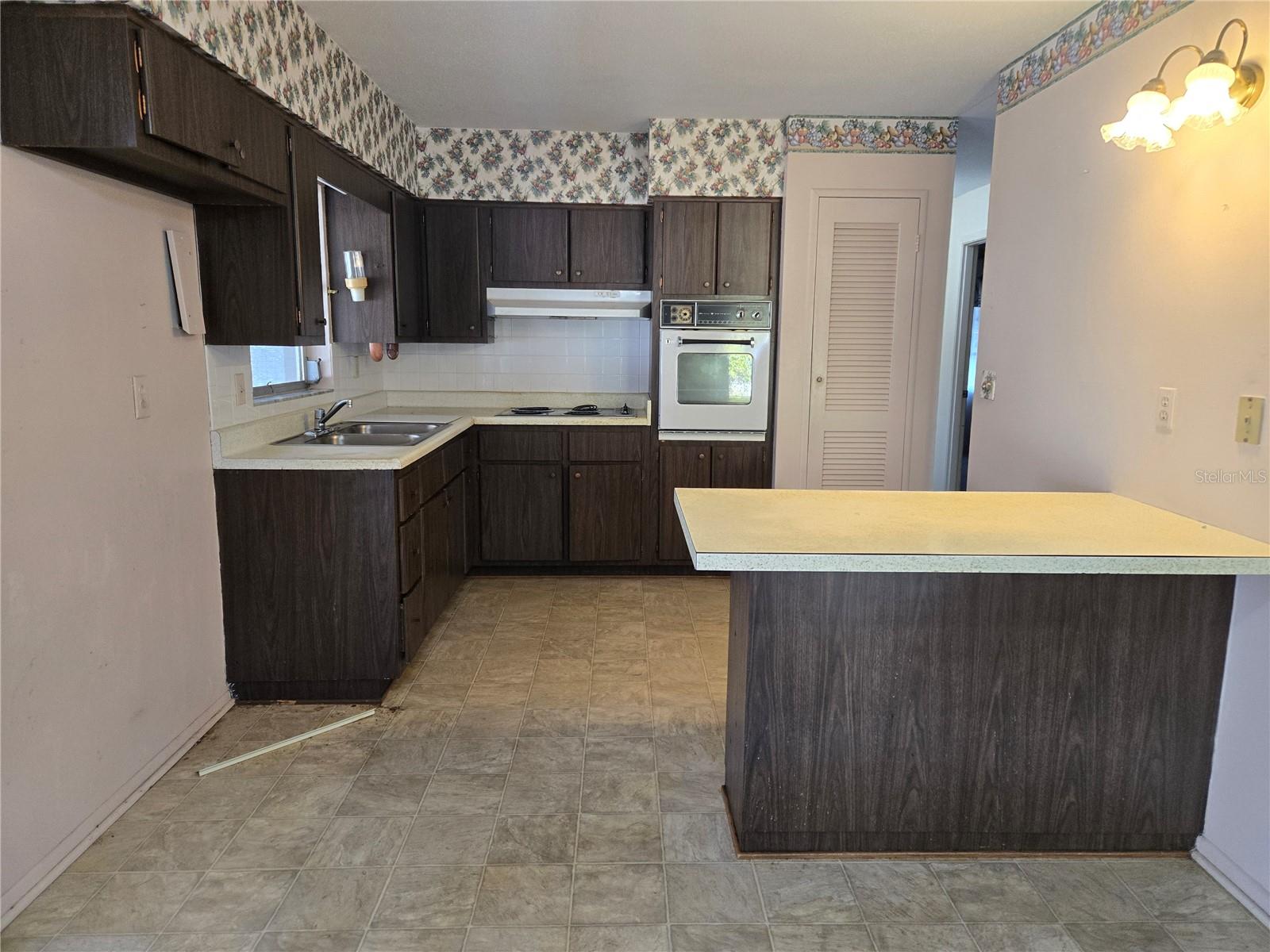 36904 RIDGE RD, FRUITLAND PARK, FL, 34731